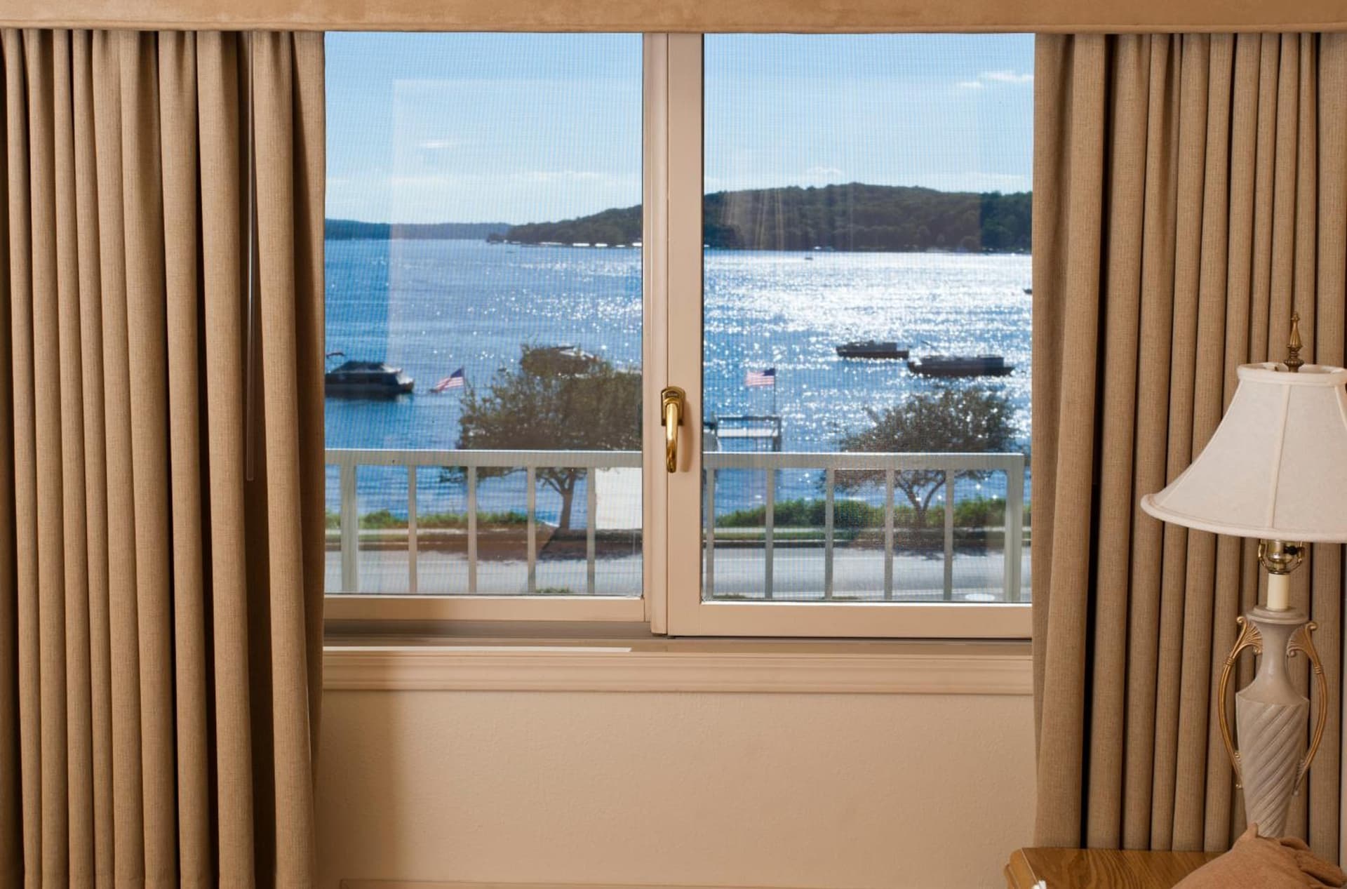 Bella Vista Suites Lake Geneva gallery photo in Lake Geneva, WI — image 28