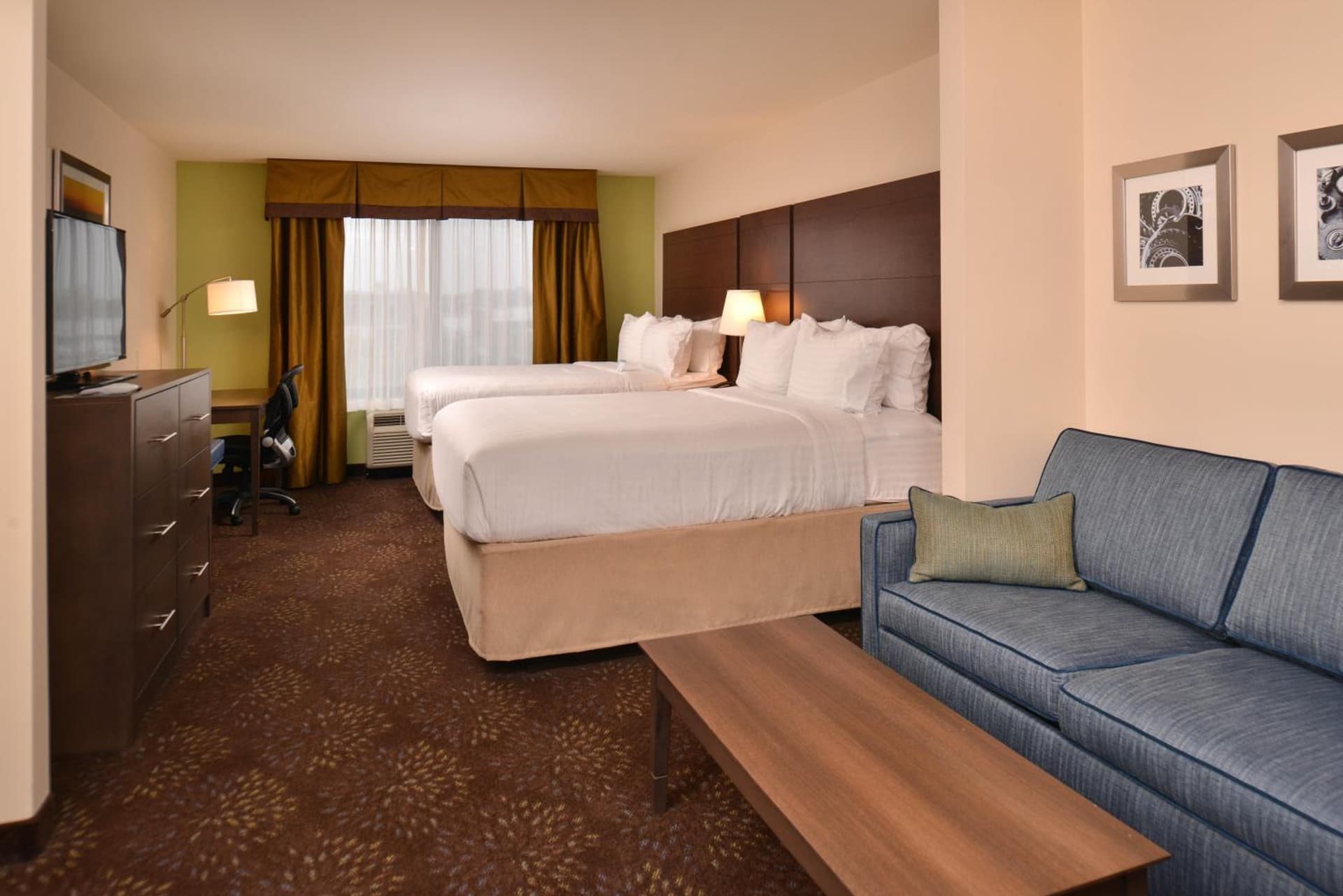 Holiday Inn Express & Suites Dearborn SW - Detroit Area by IHG gallery photo in Dearborn, MI — image 10