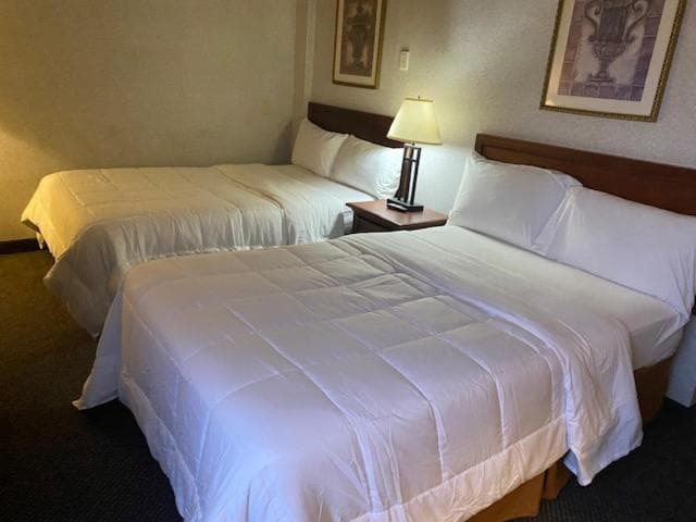 Raritan Hotel property views in Edison — gallery photo 3