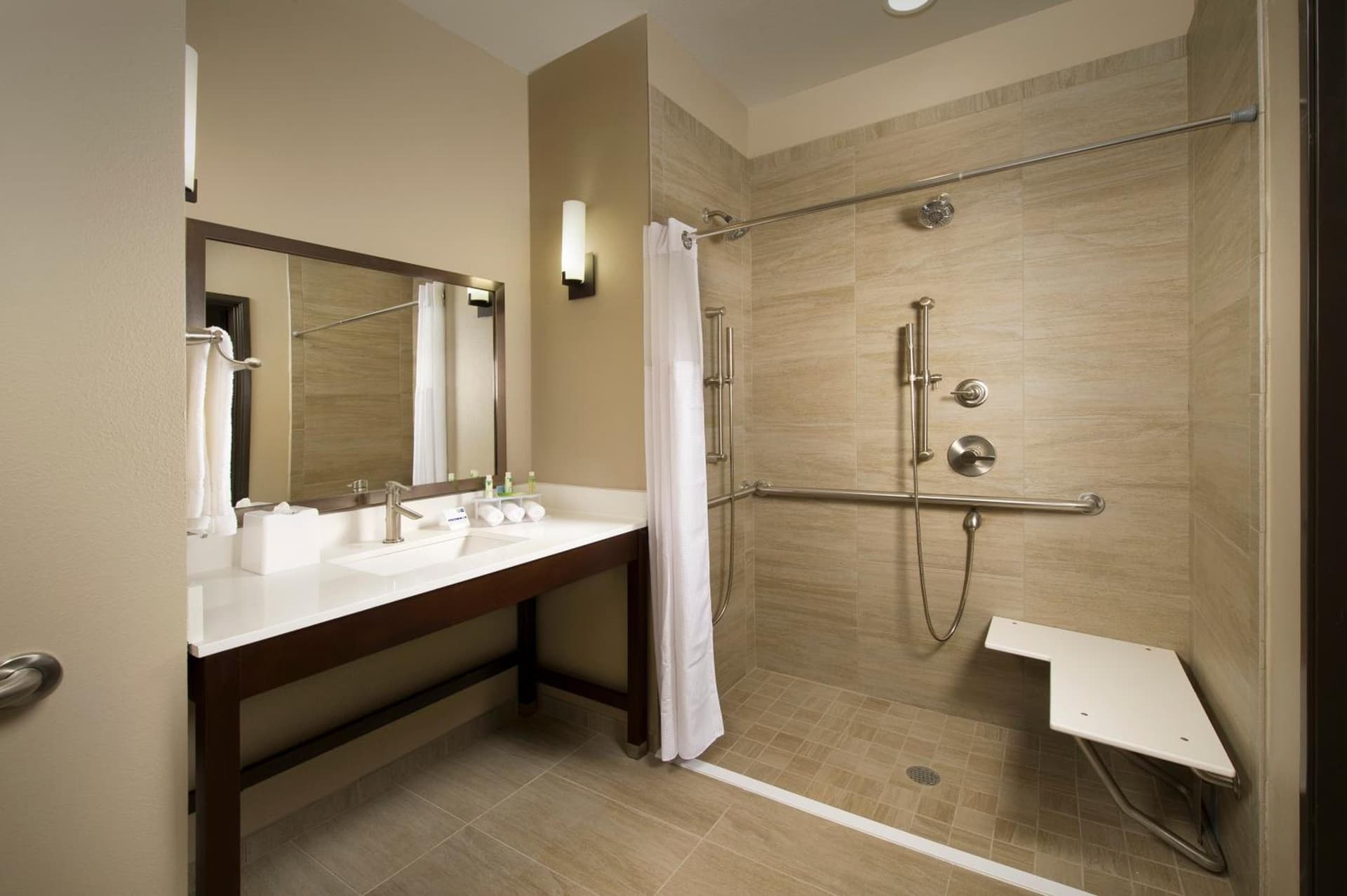 Holiday Inn Express Hotel & Suites Waco South by IHG gallery photo in Waco, TX — image 18