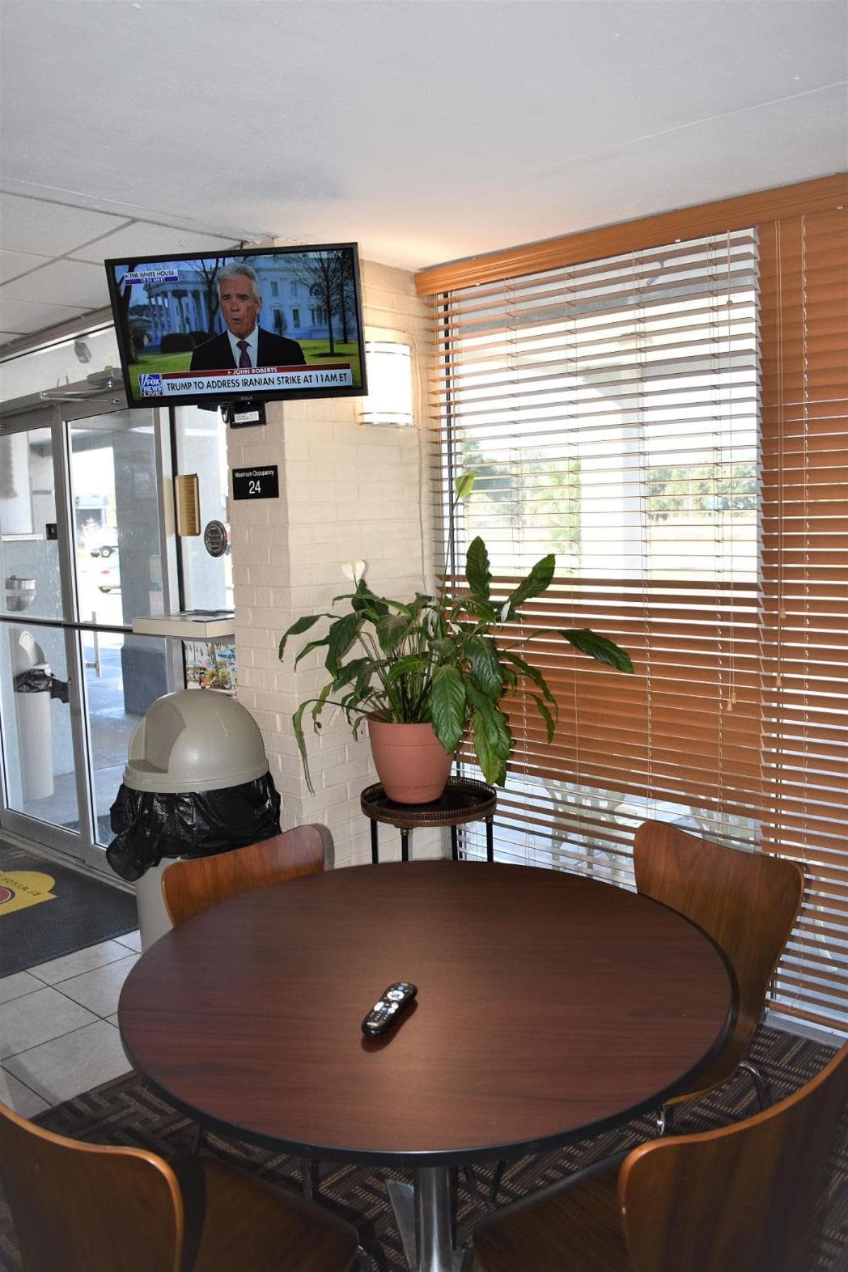 Super 8 by Wyndham Ocala I-75 gallery photo in Ocala, FL — image 30