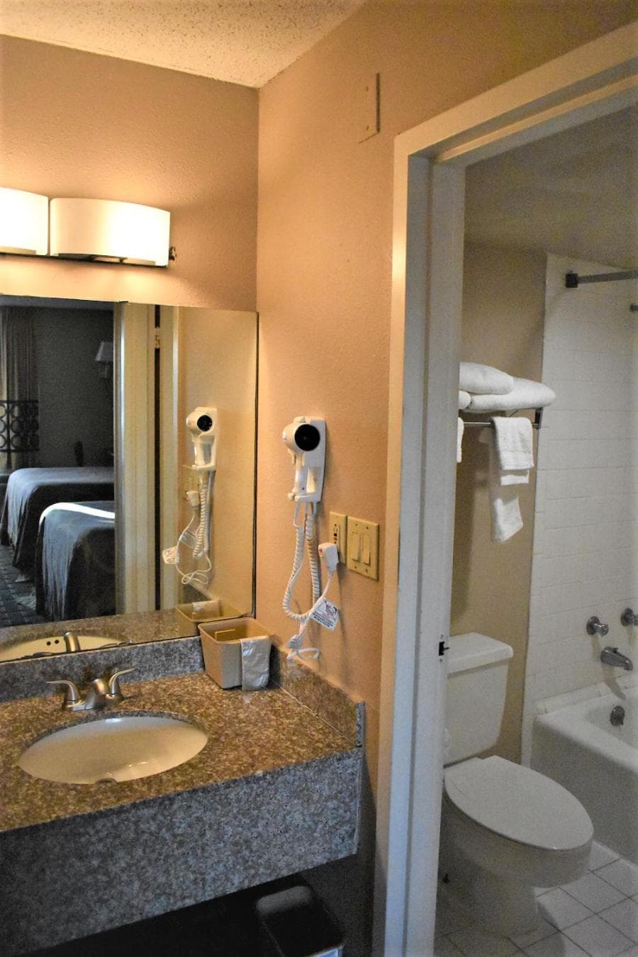Super 8 by Wyndham Ocala I-75 gallery photo in Ocala, FL — image 22