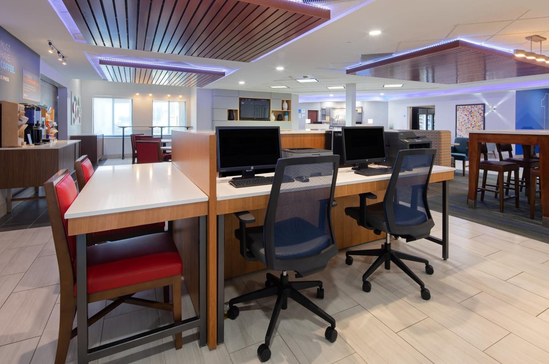 Holiday Inn Express & Suites Bradley Airport by IHG gallery photo in Windsor Locks — image 21