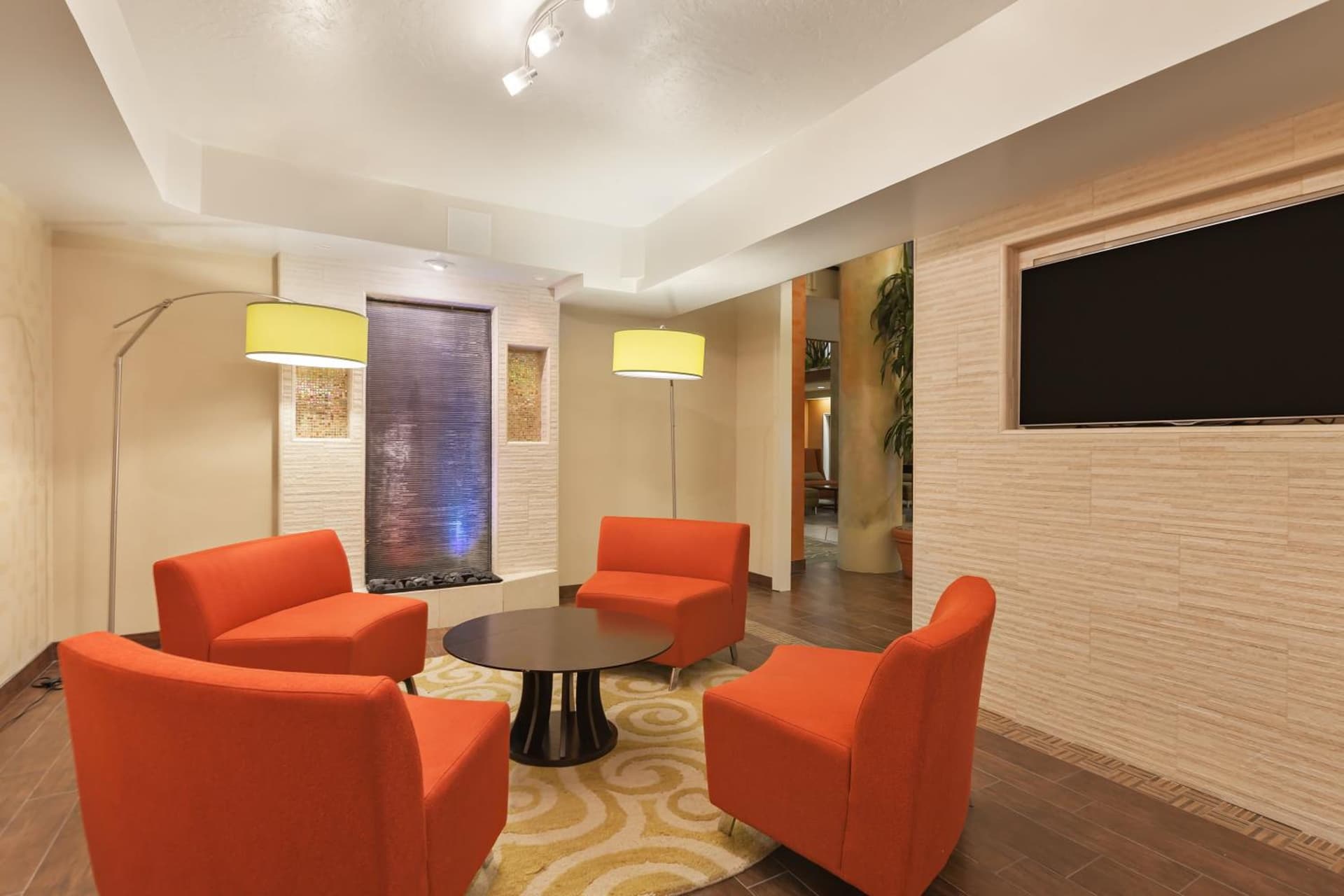Holiday Inn Express Hotel & Suites San Jose-Morgan Hill by IHG gallery photo in Morgan Hill, CA — image 36