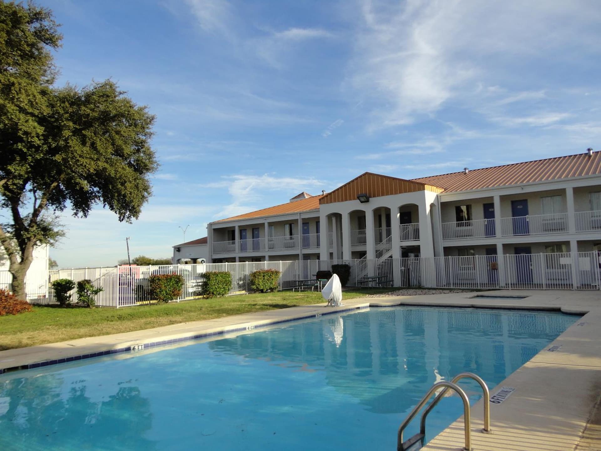 Motel 6-Round Rock, TX interior in Round Rock, TX — gallery photo 2
