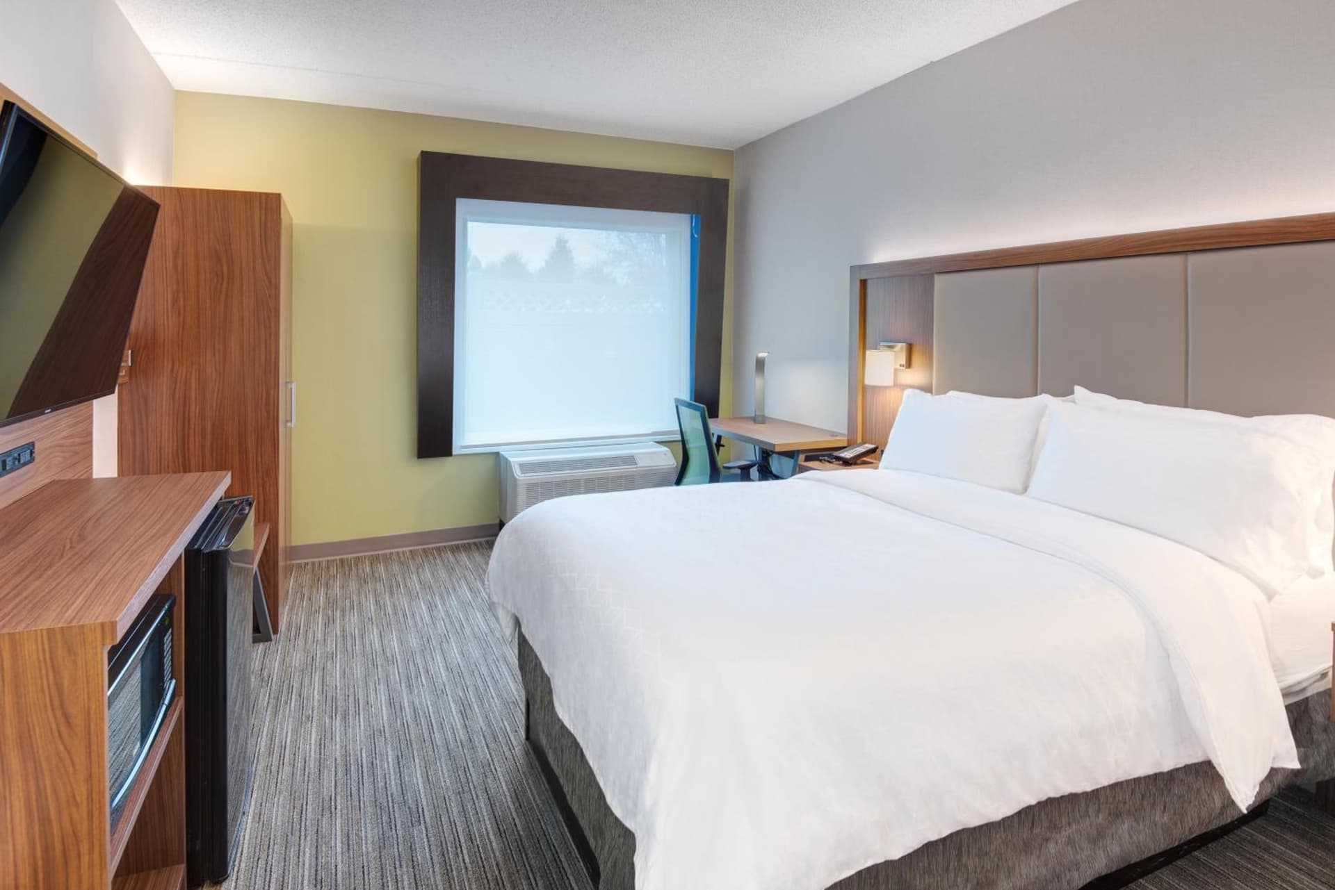 Holiday Inn Express & Suites West Long Branch - Eatontown by IHG gallery photo in West Long Branch, NJ — image 33