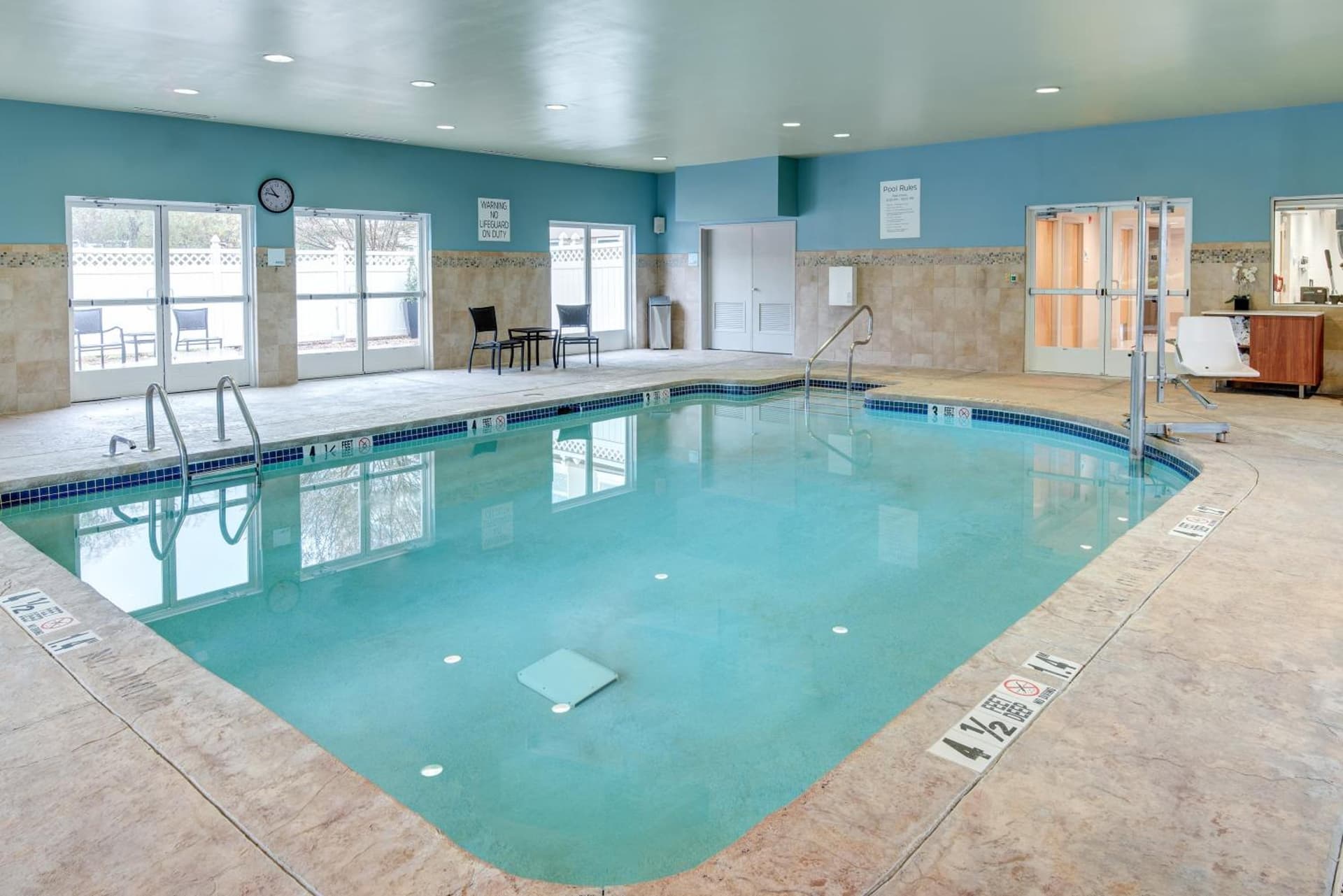 Holiday Inn Express & Suites West Long Branch - Eatontown by IHG interior in West Long Branch, NJ — gallery photo 2