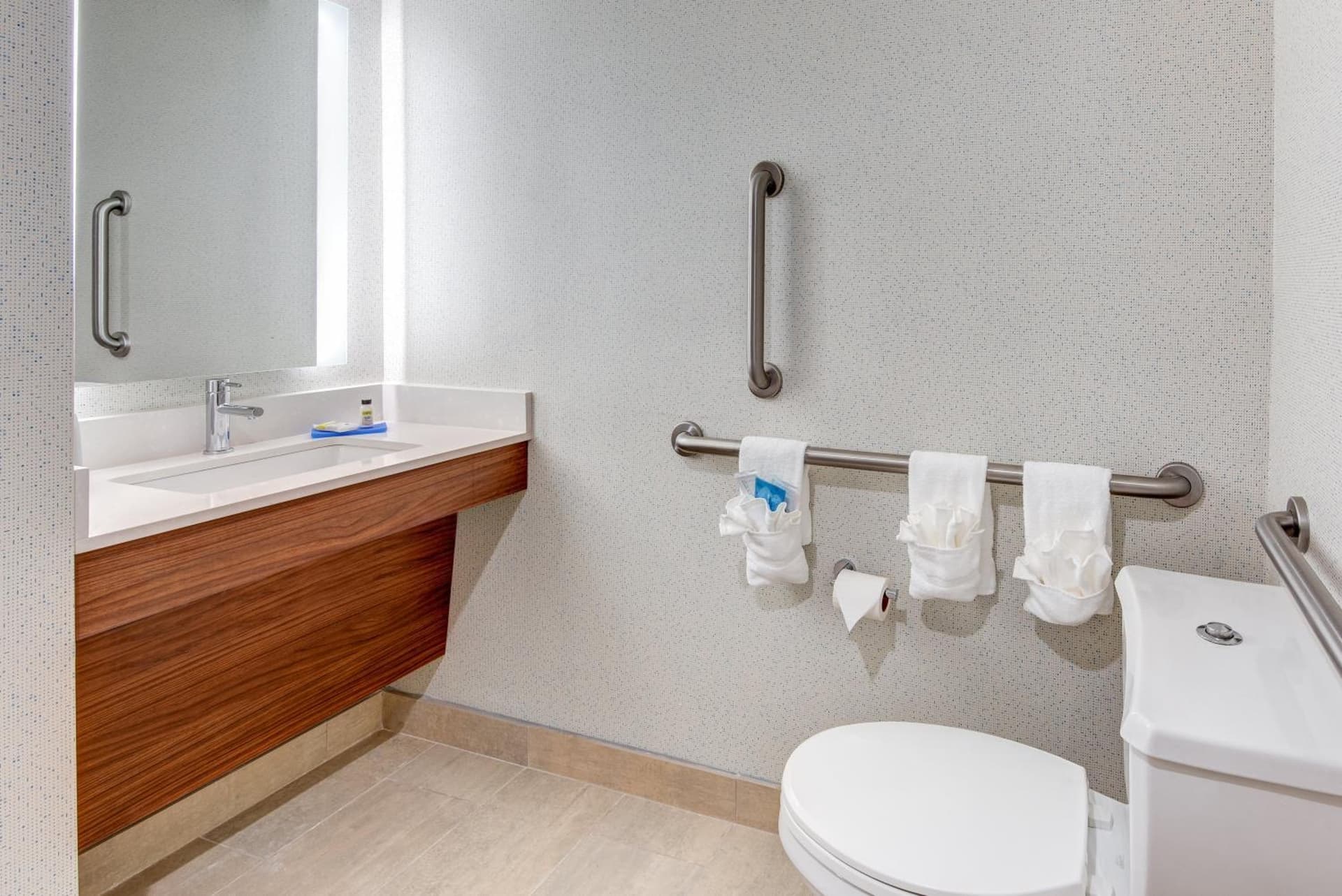 Holiday Inn Express & Suites West Long Branch - Eatontown by IHG gallery photo in West Long Branch, NJ — image 53