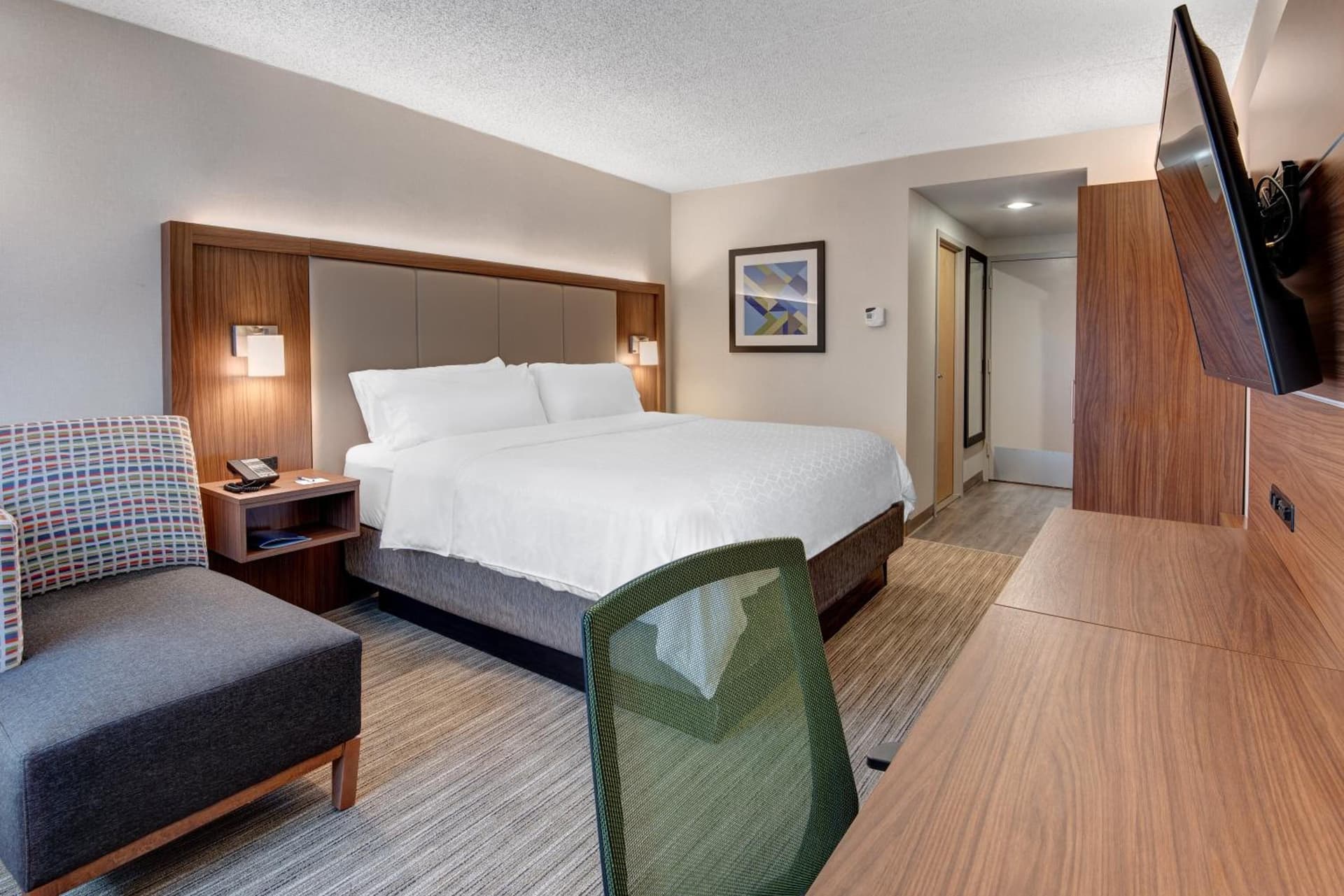 Holiday Inn Express & Suites West Long Branch - Eatontown by IHG gallery photo in West Long Branch, NJ — image 37