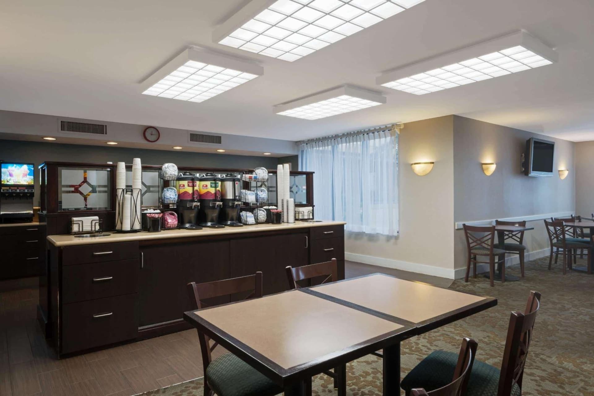 Ramada by Wyndham Boston gallery photo in Boston, MA — image 24