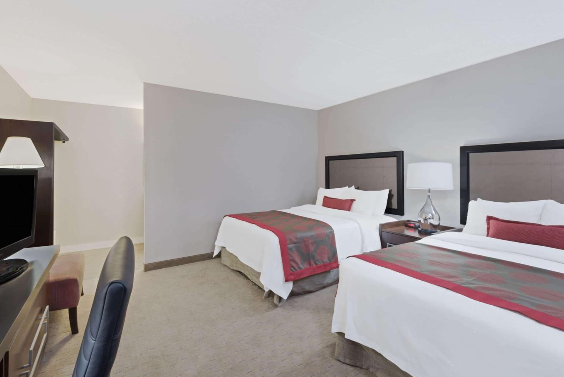 Ramada by Wyndham Boston gallery photo in Boston, MA — image 16