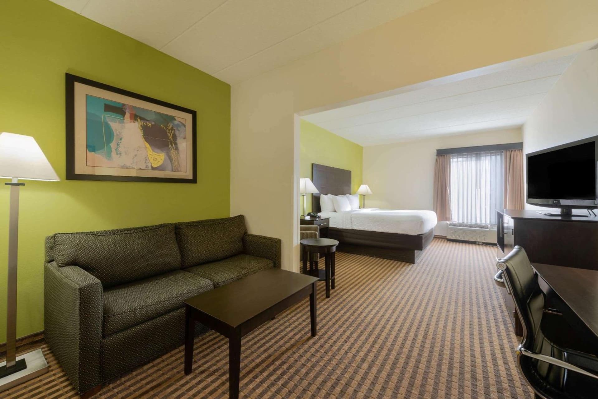 La Quinta by Wyndham Columbus - Grove City gallery photo in Grove City, OH — image 41