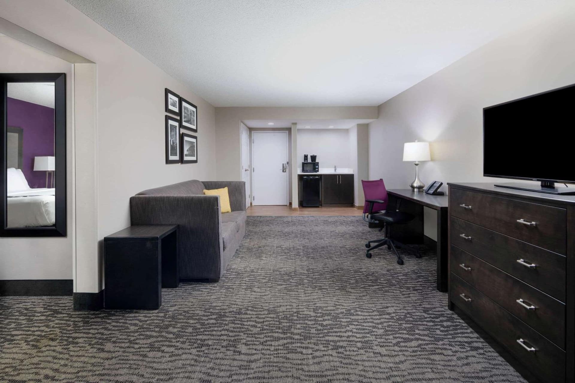 La Quinta by Wyndham Kennesaw gallery photo in Kennesaw, GA — image 50
