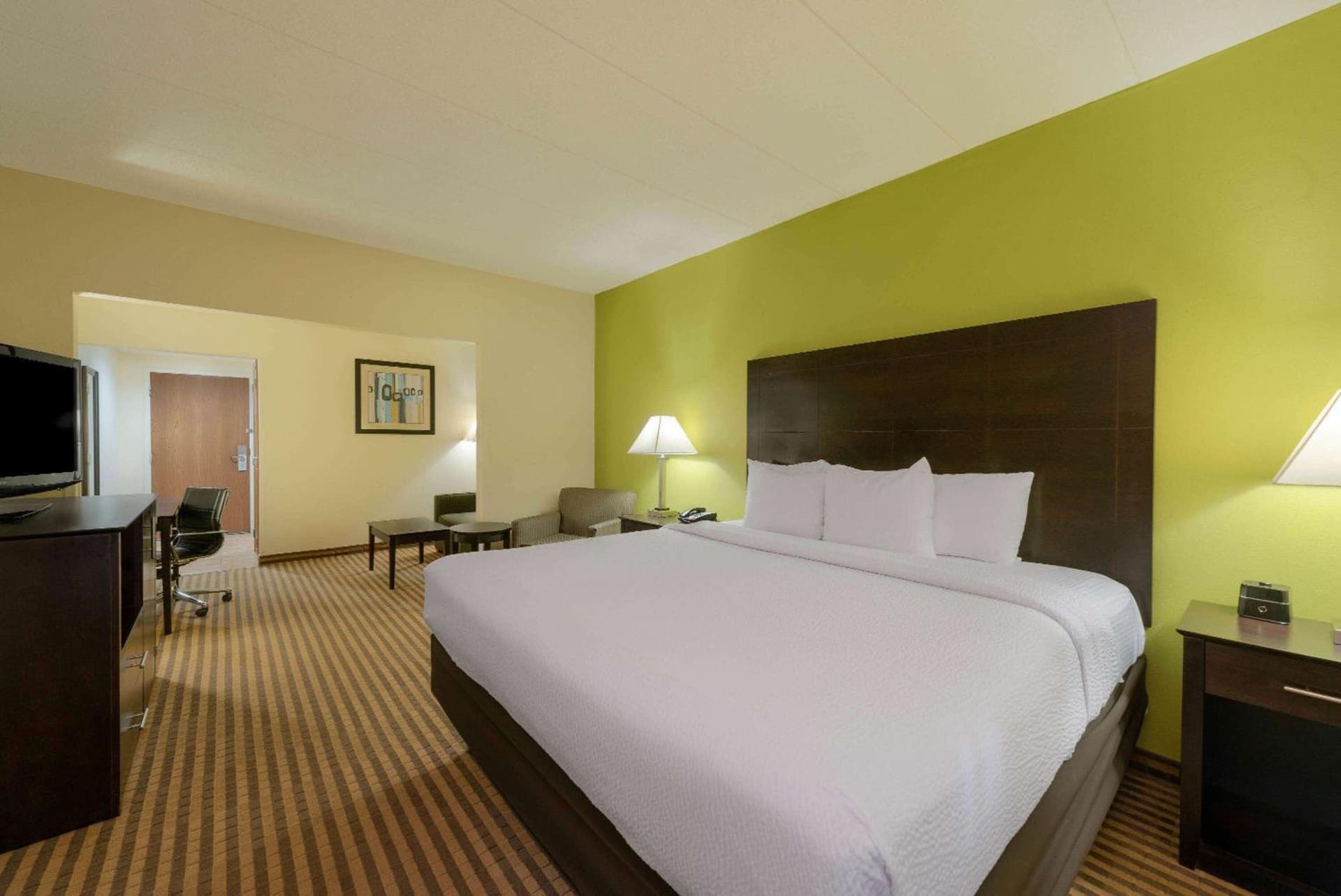 La Quinta by Wyndham Columbus - Grove City gallery photo in Grove City, OH — image 59