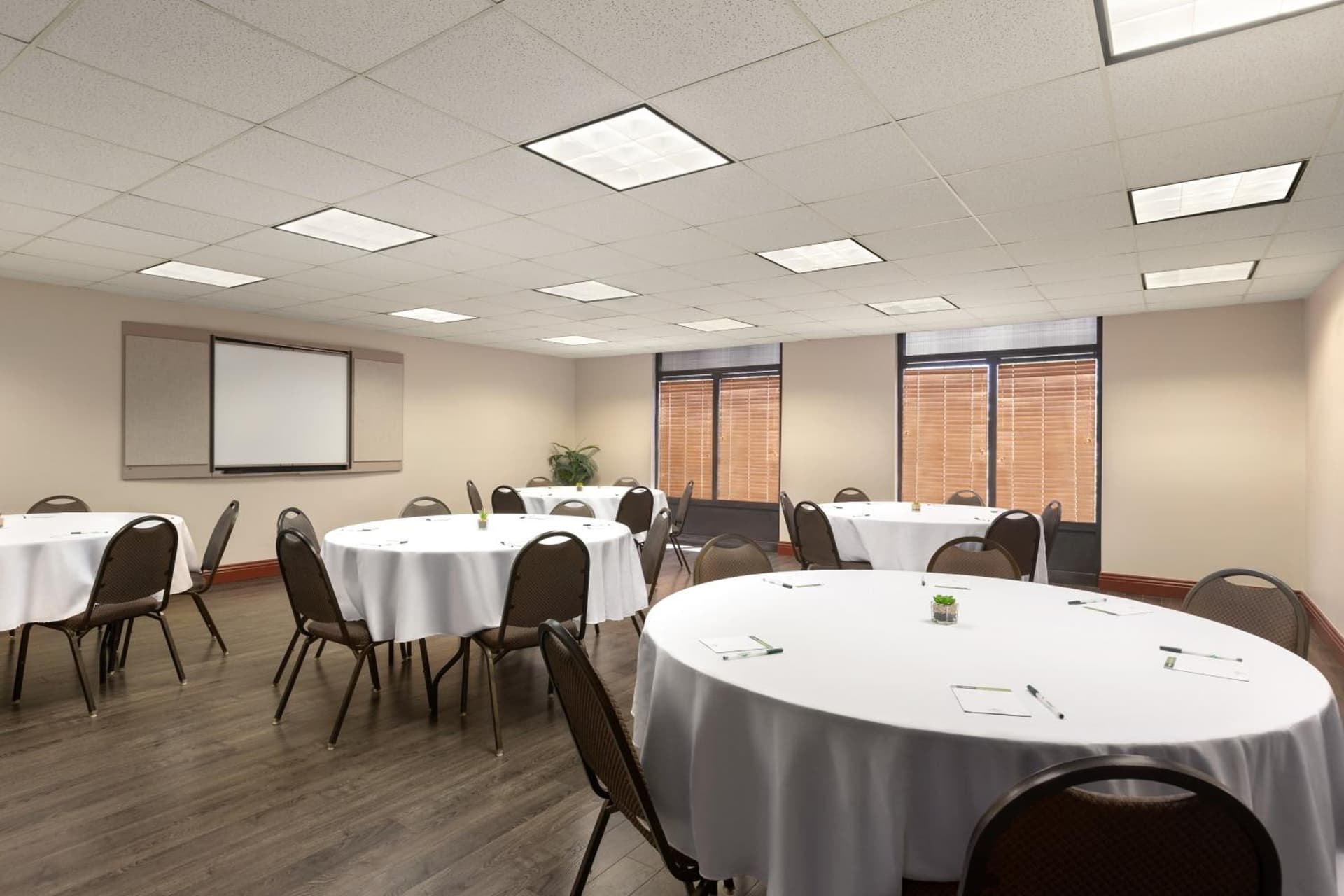 Wingate By Wyndham Montgomery gallery photo in Montgomery, AL — image 19