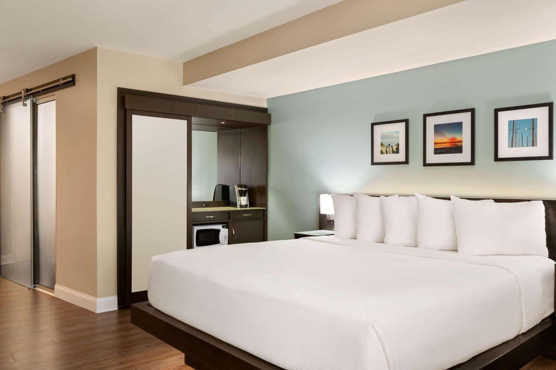 Wyndham Newport Hotel gallery photo in Middletown, RI — image 11