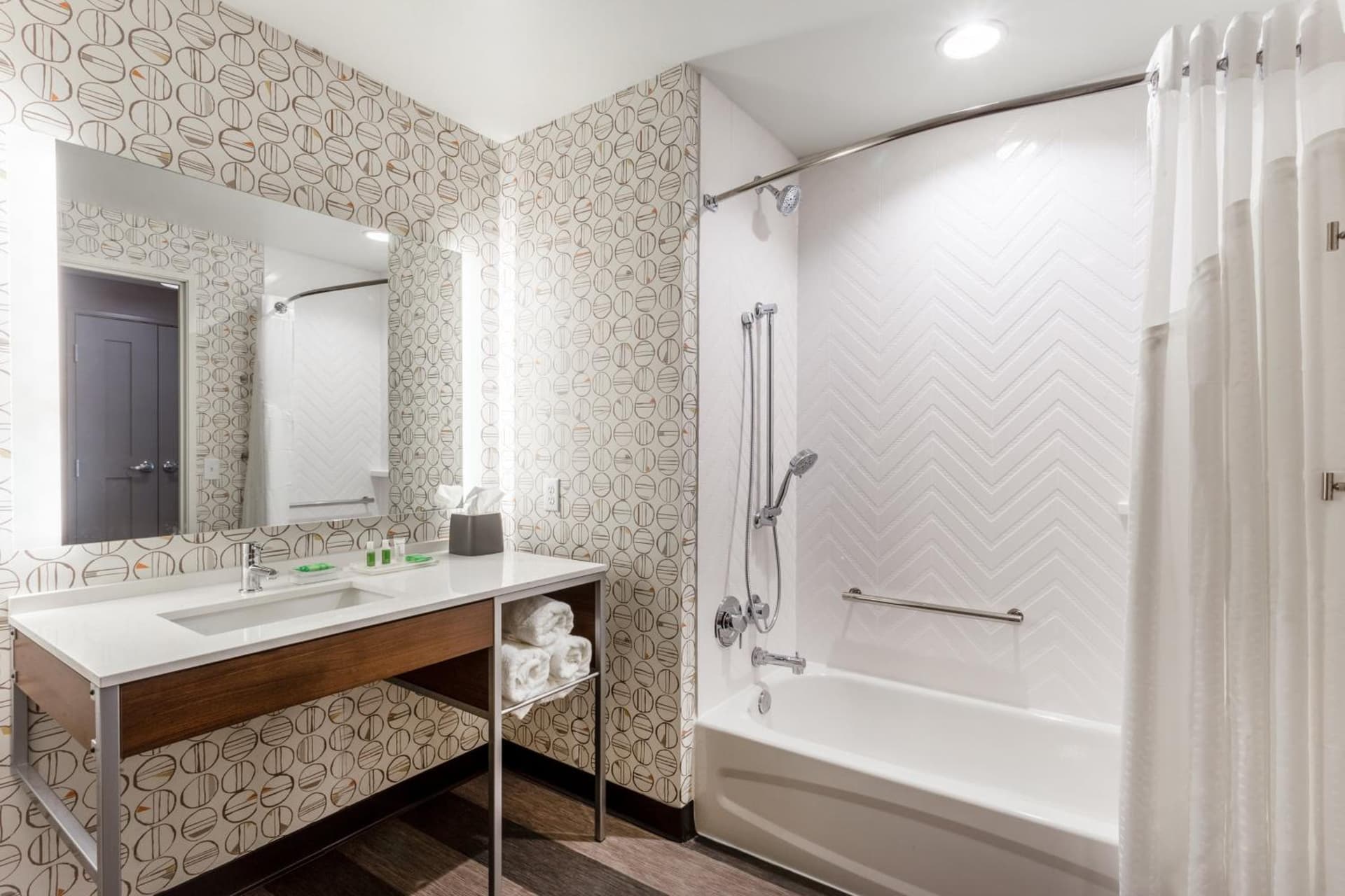 Holiday Inn & Suites Cedar Falls-Waterloo Event Ctr by IHG gallery photo in Cedar Falls, IA — image 51