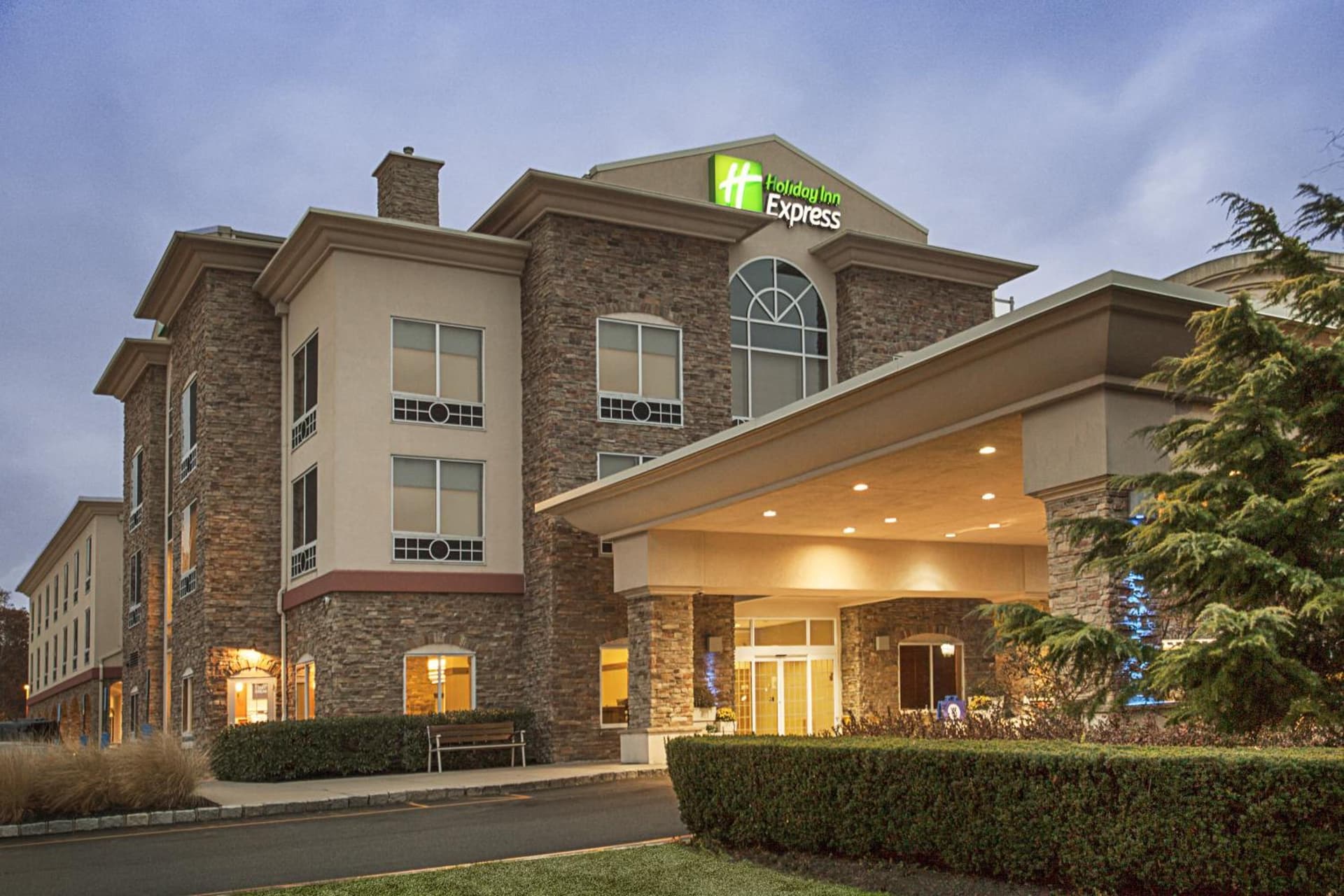 Holiday Inn Express & Suites Riverhead - Long Island by IHG gallery photo in Riverhead, NY — image 17