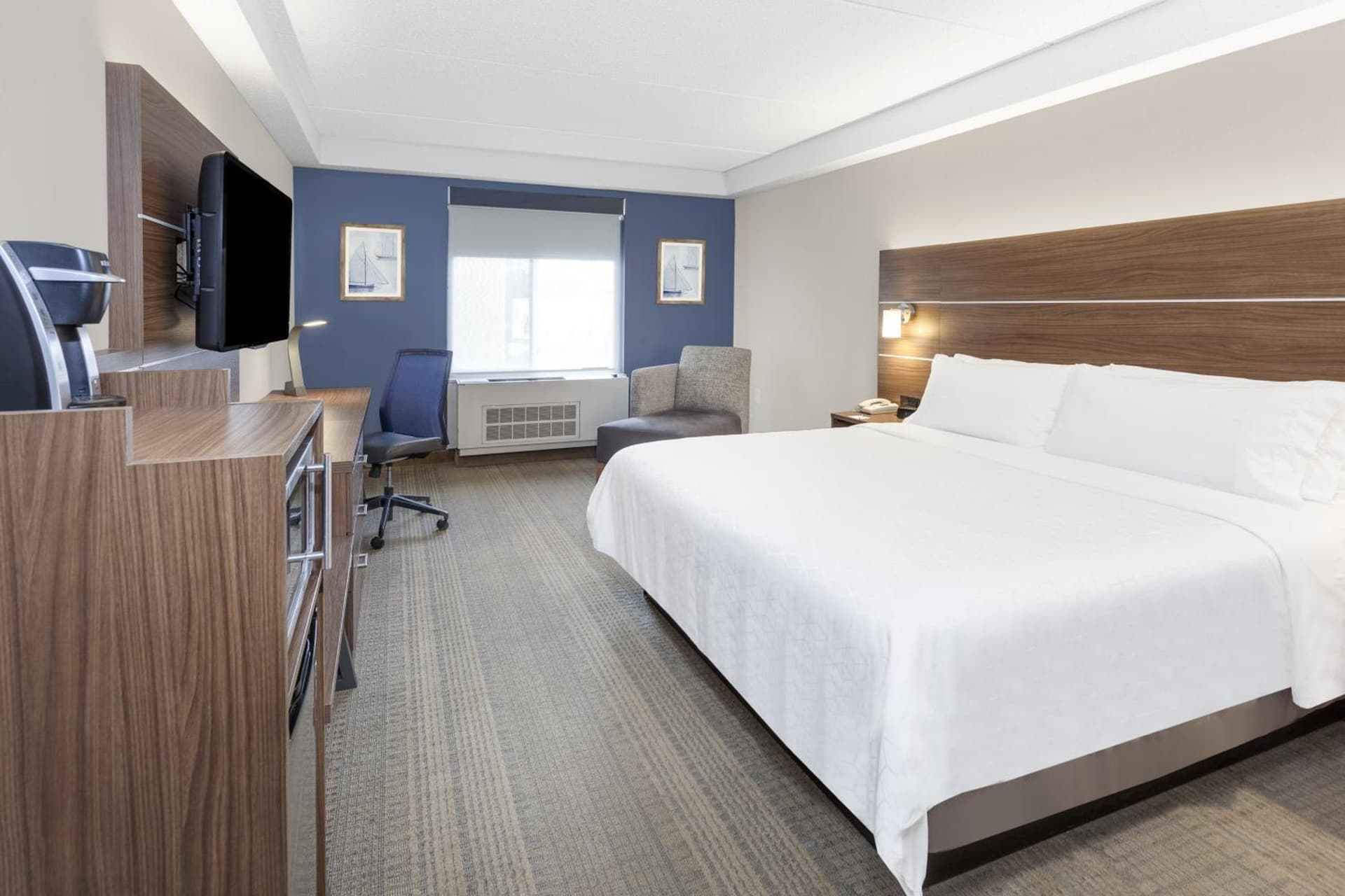 Holiday Inn Express & Suites Riverhead - Long Island by IHG gallery photo in Riverhead, NY — image 18
