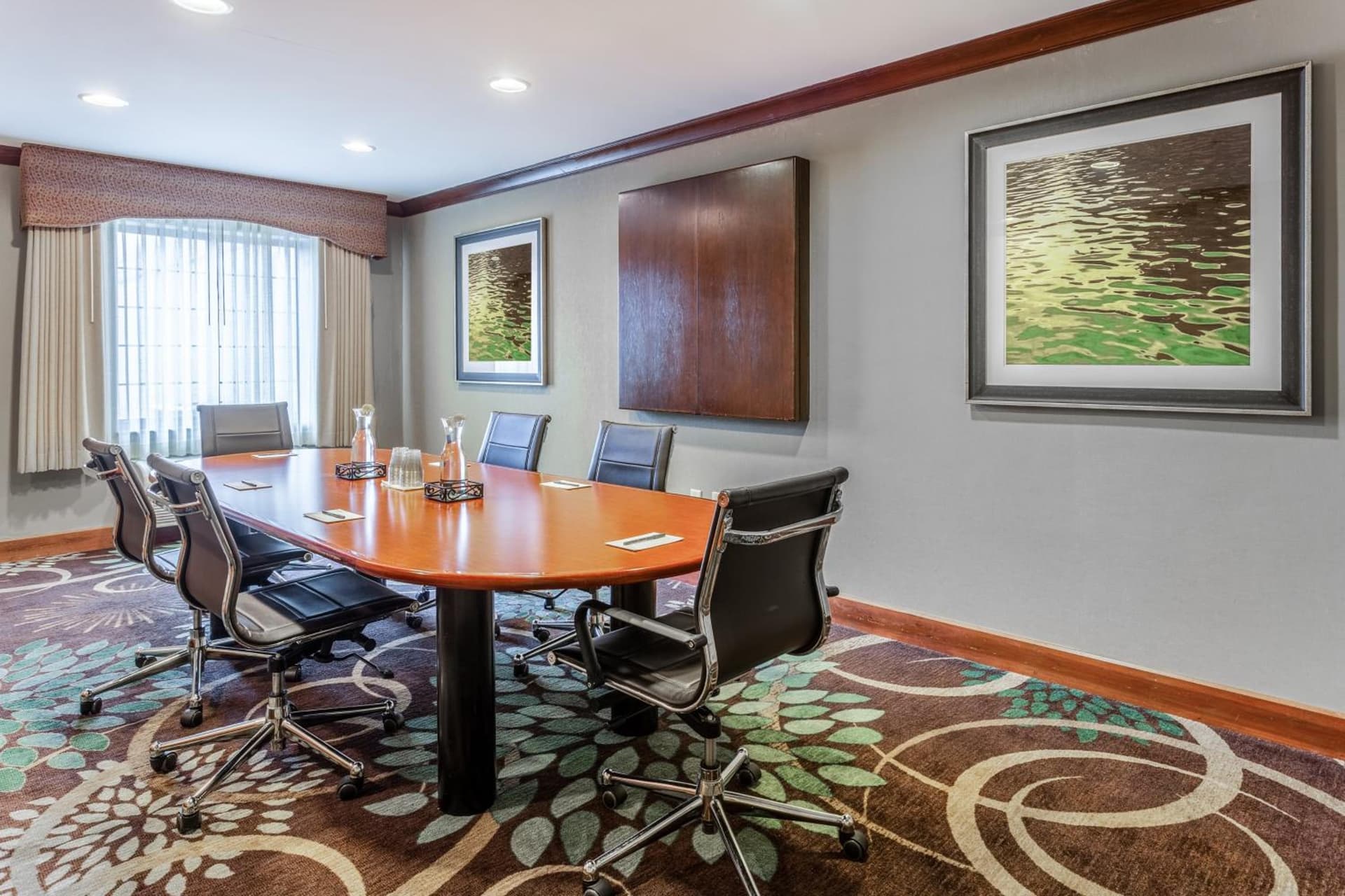 Staybridge Suites Davenport by IHG gallery photo in Bettendorf, IA — image 63