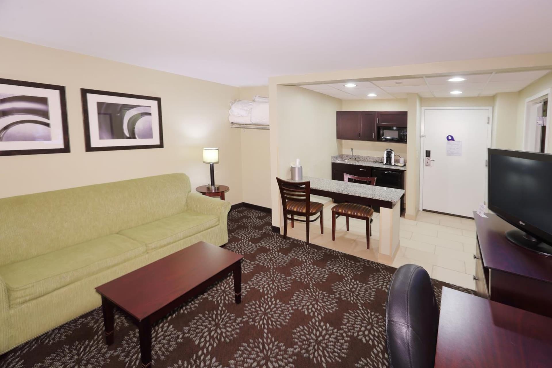 Holiday Inn Express Pittsburgh West - Greentree by IHG gallery photo in Pittsburgh, PA — image 32