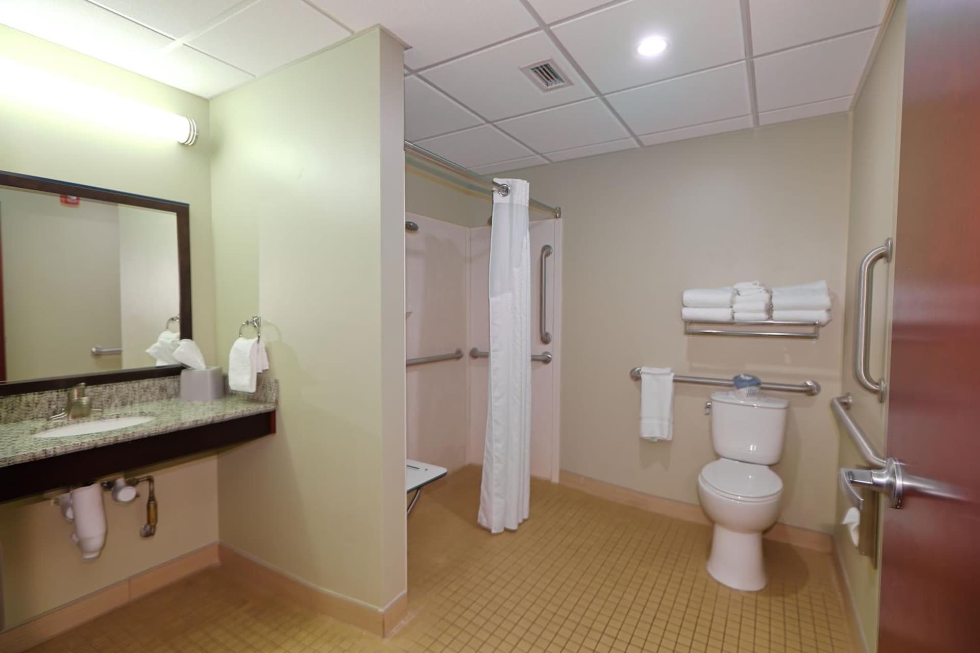 Holiday Inn Express Pittsburgh West - Greentree by IHG gallery photo in Pittsburgh, PA — image 6