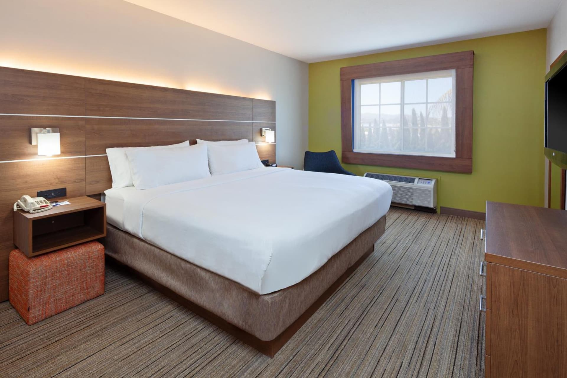 Holiday Inn Express Hotel & Suites San Diego-Escondido by IHG gallery photo in Escondido, CA — image 22