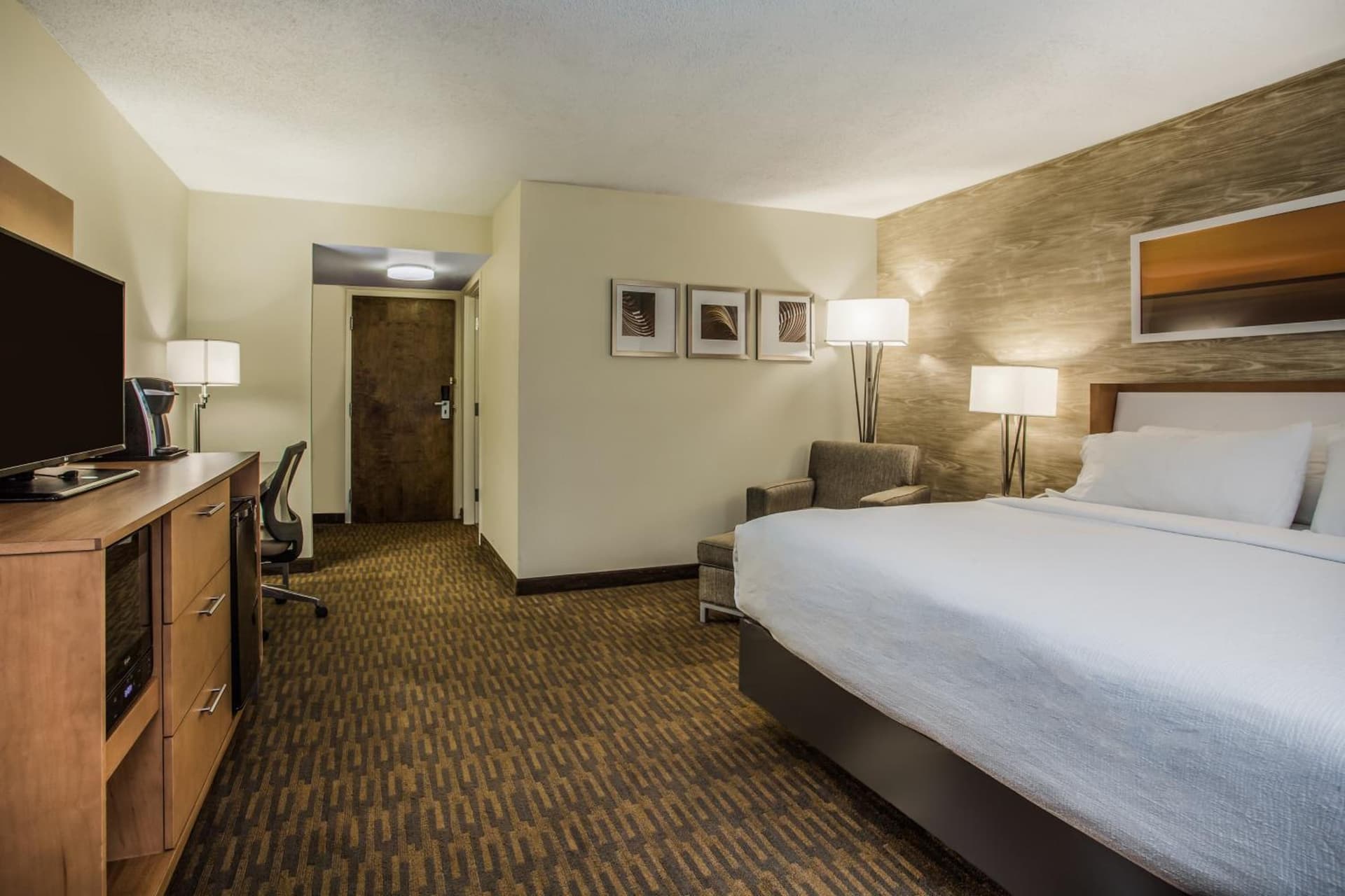 Holiday Inn Saratoga Springs by IHG gallery photo in Saratoga Springs, NY — image 37