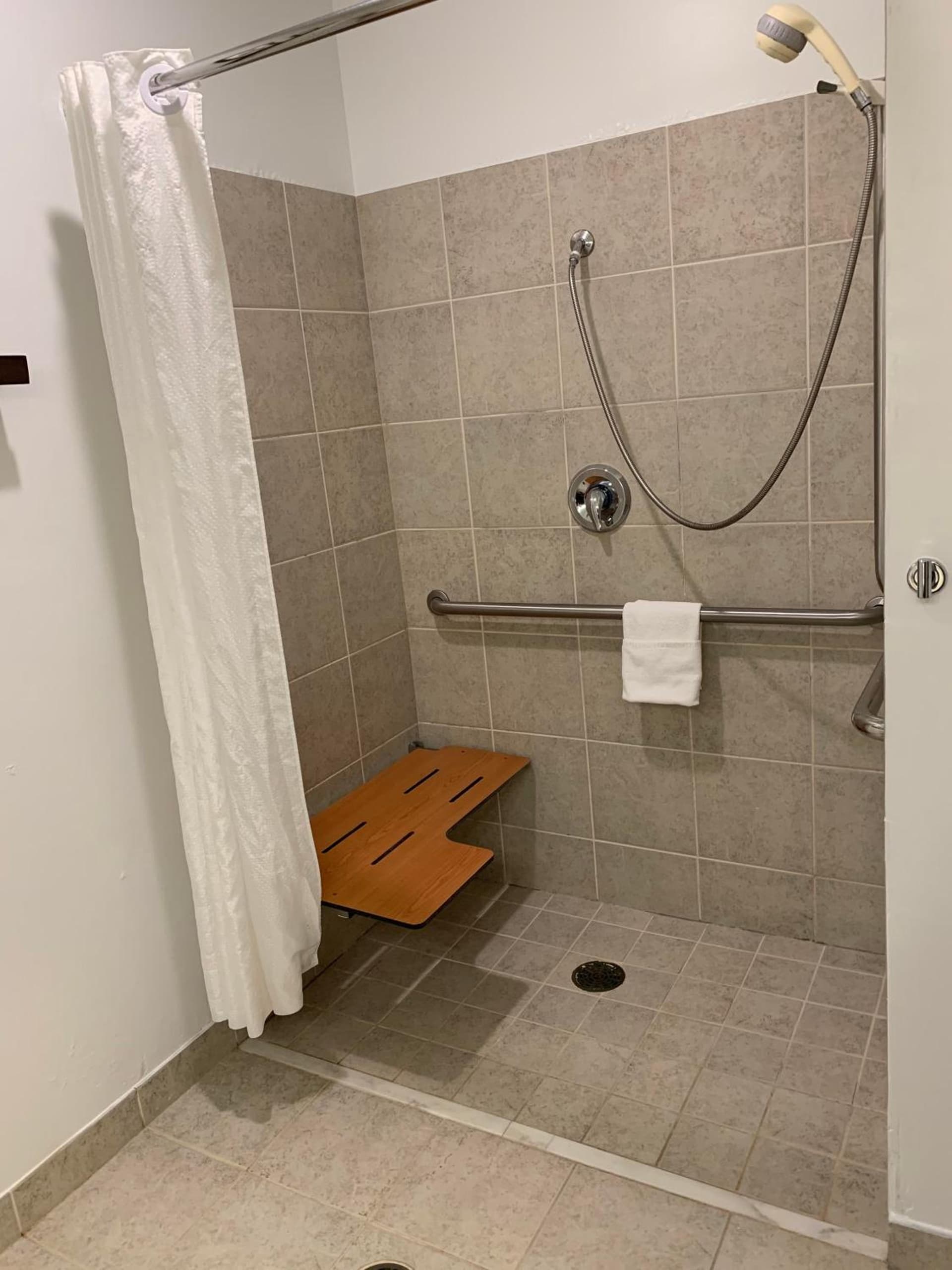 Country Inn & Suites by Radisson, Chambersburg, PA gallery photo in Chambersburg, PA — image 34
