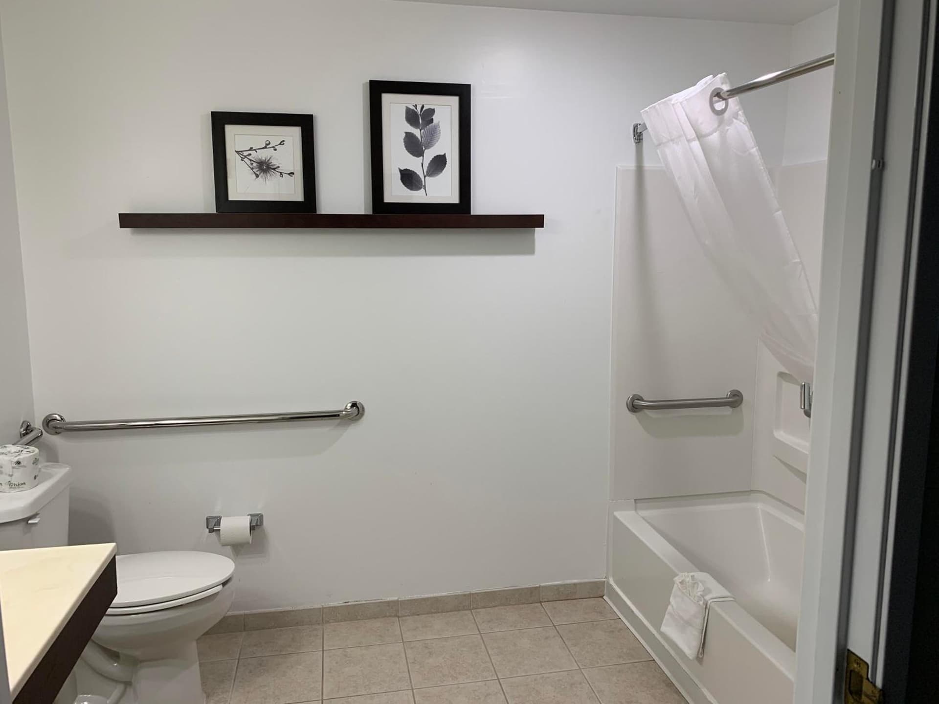Country Inn & Suites by Radisson, Chambersburg, PA gallery photo in Chambersburg, PA — image 38