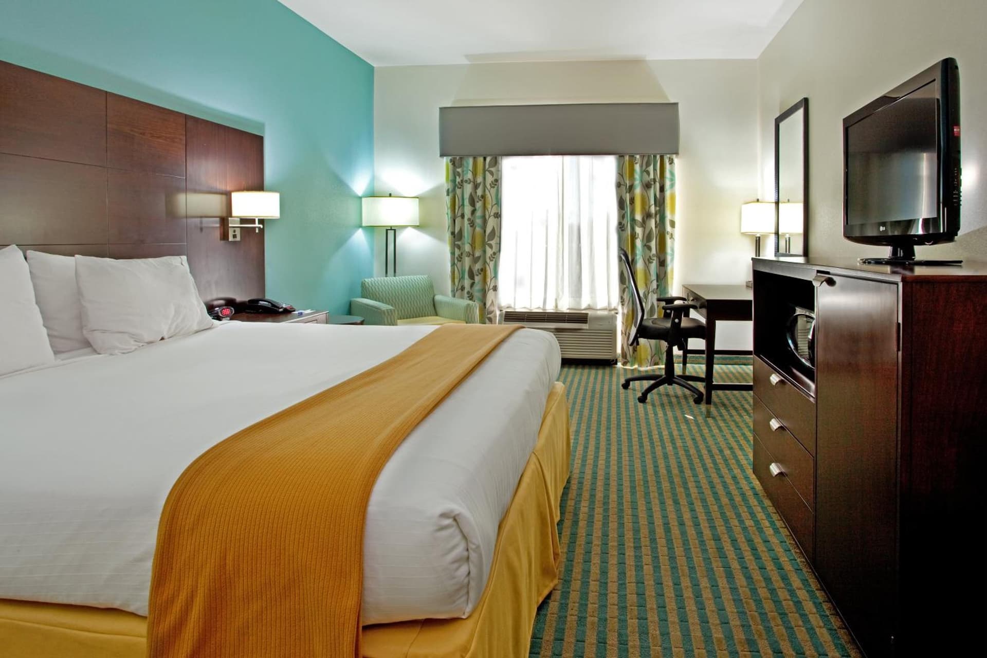 Holiday Inn Express Hotel & Suites Picayune by IHG gallery photo in Picayune, MS — image 54