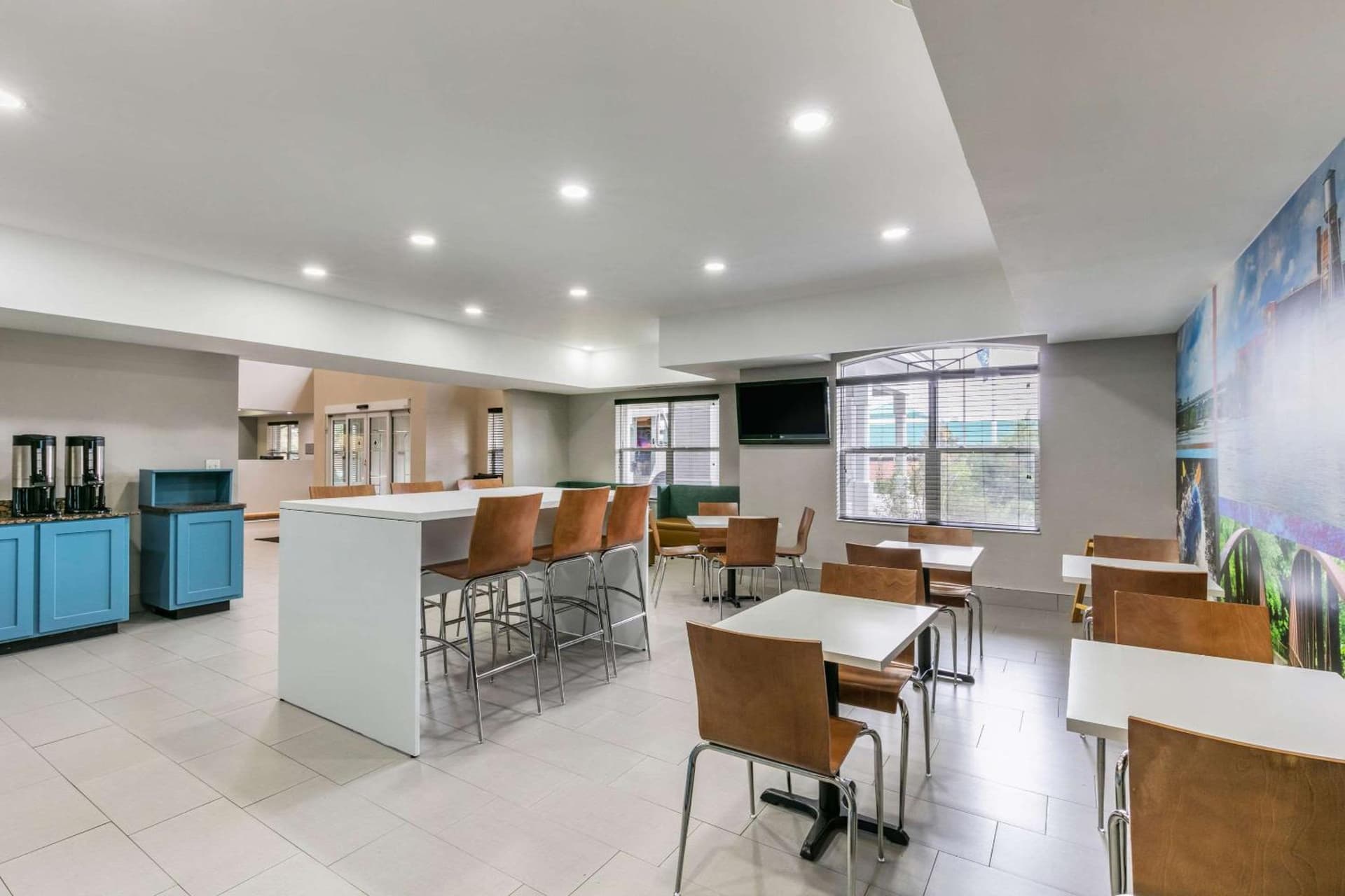 Clarion Pointe Columbus-Bradley Park gallery photo in Columbus, GA — image 18