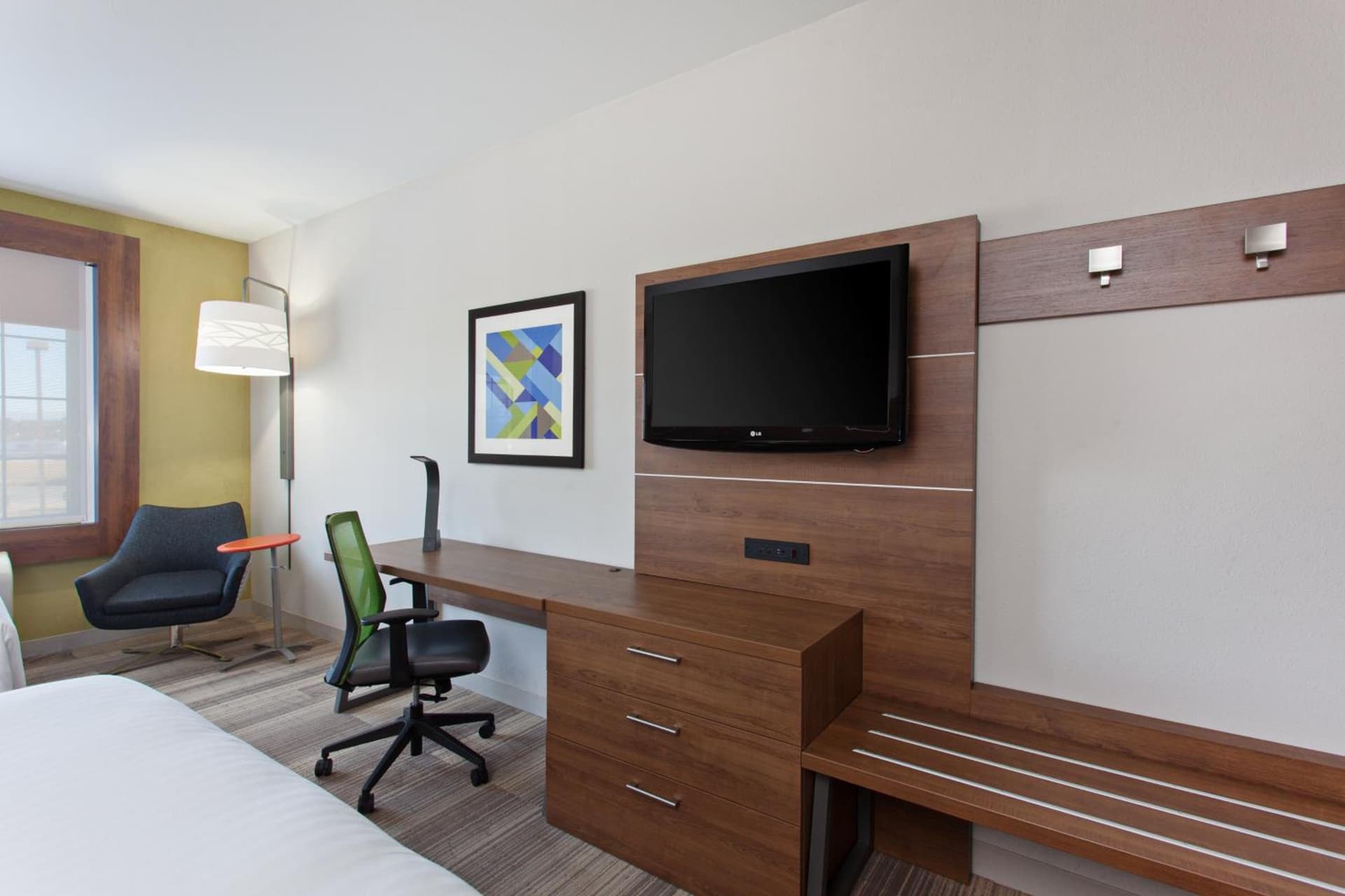 Holiday Inn Express & Suites Corona by IHG gallery photo in Corona, CA — image 51