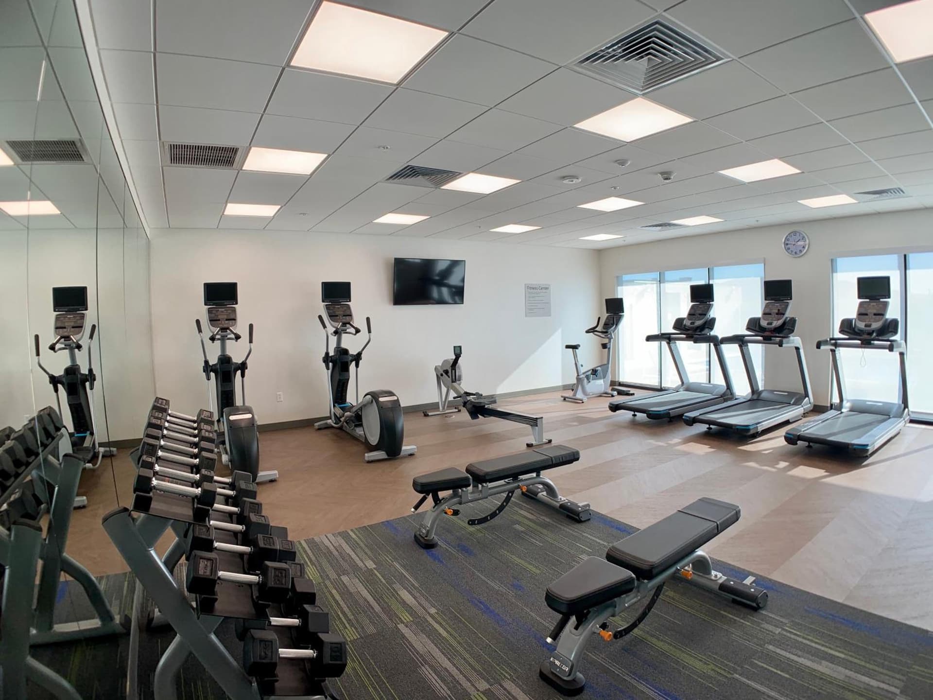 Holiday Inn Express & Suites - Phoenix North - Happy Valley by IHG gallery photo in Phoenix, AZ — image 23