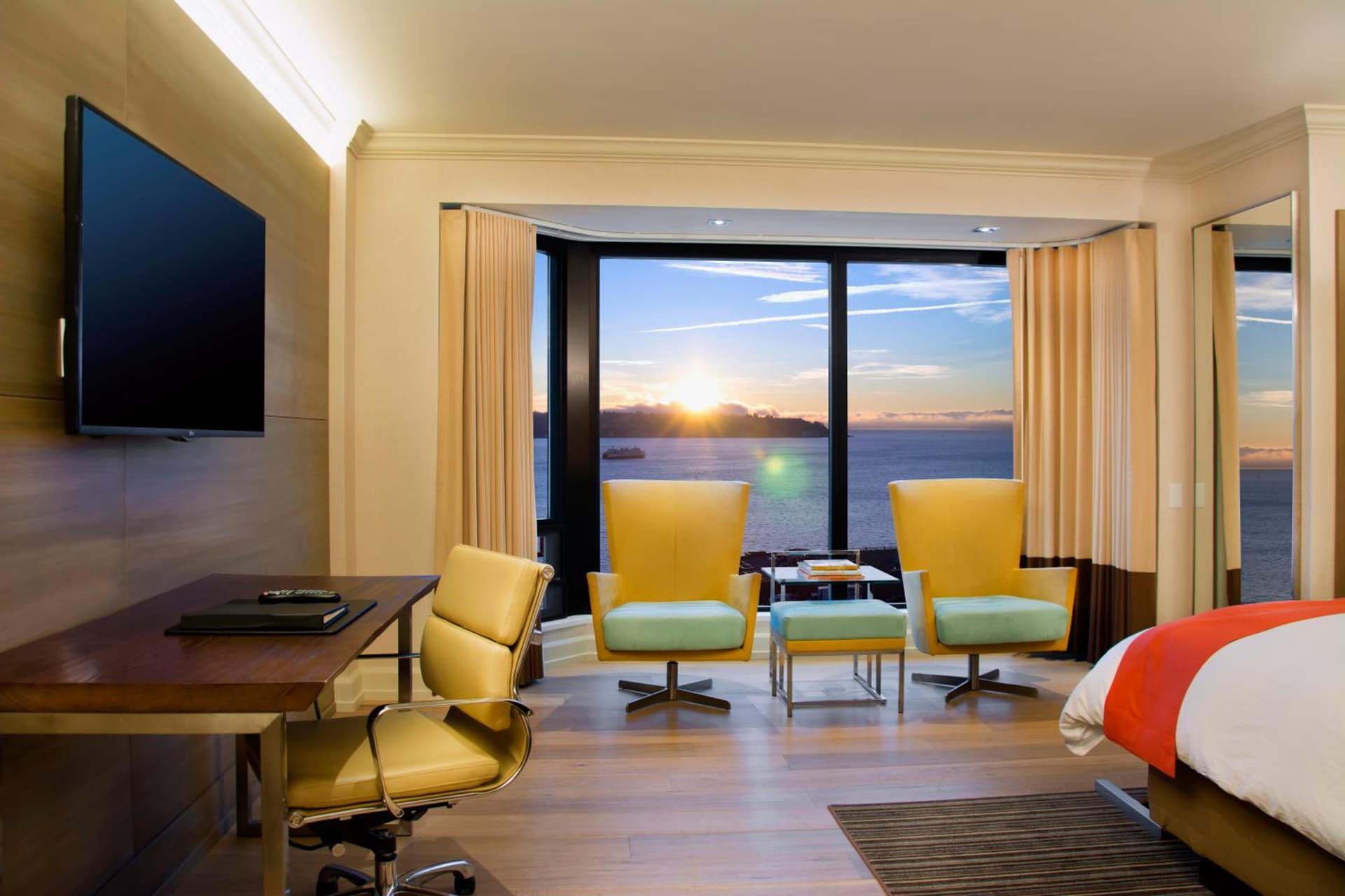 Inn at the Market interior in Seattle, WA — gallery photo 2