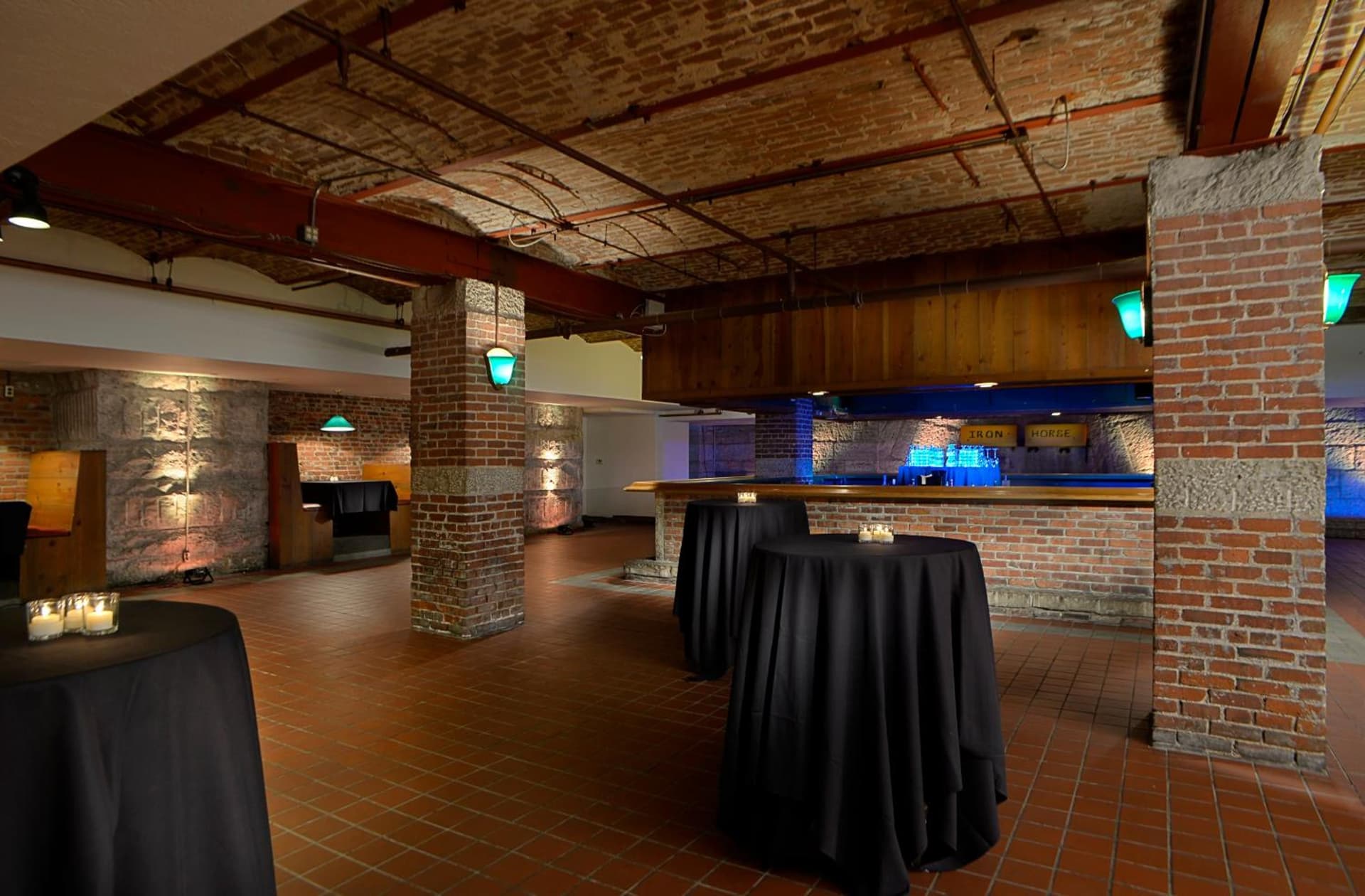 Crowne Plaza Indianapolis-Dwtn-Union Stn by IHG interior in Indianapolis, IN — gallery photo 2
