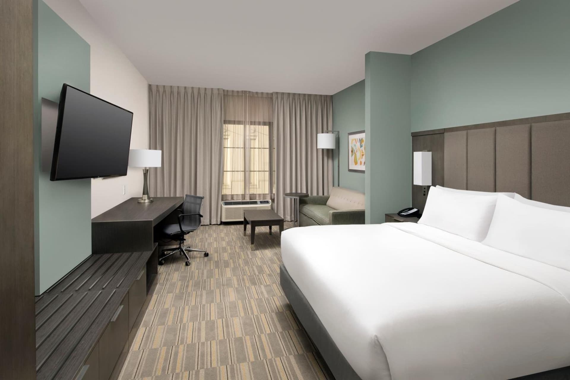 Holiday Inn Express Pensacola Downtown by IHG gallery photo in Pensacola, FL — image 27