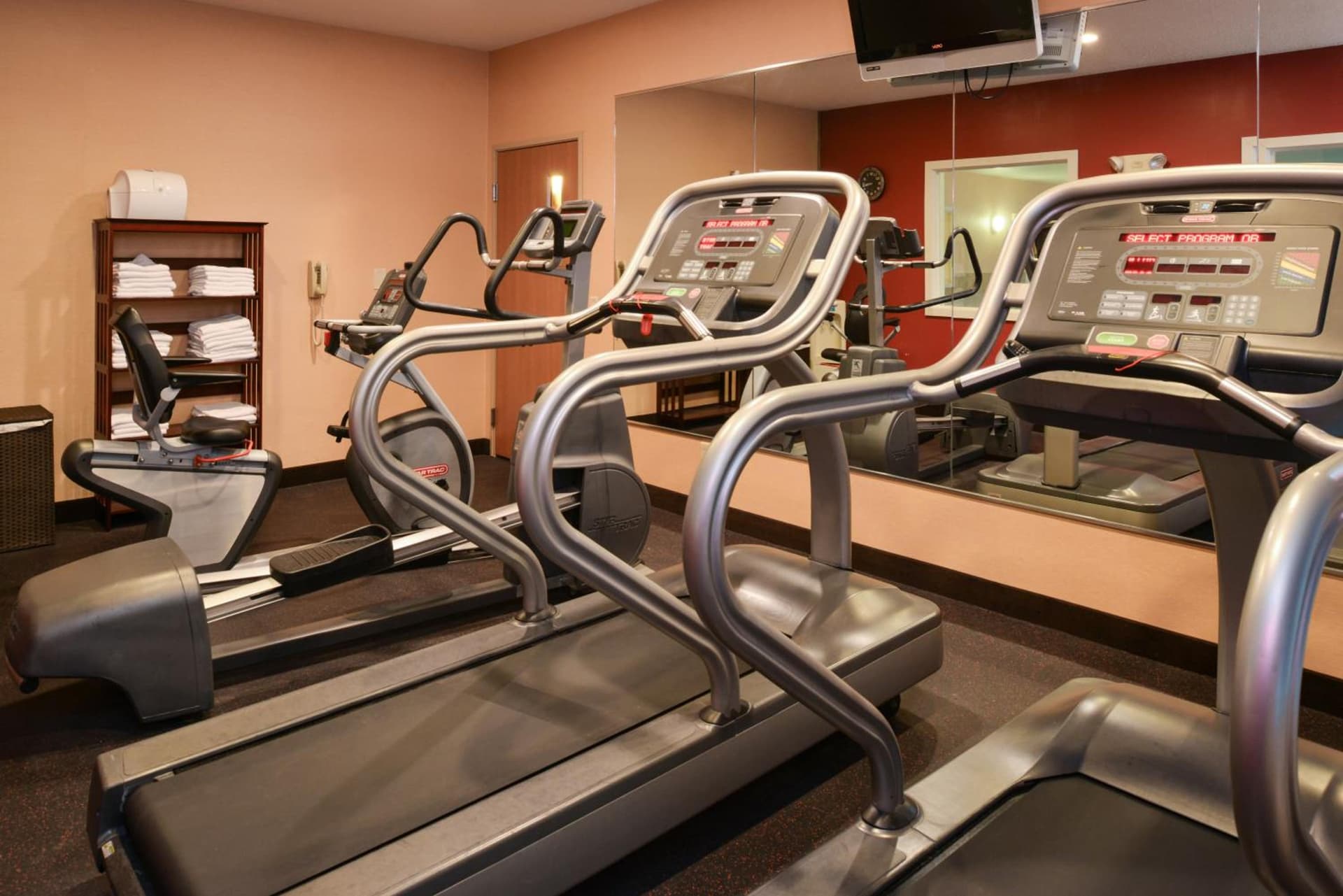 Holiday Inn Express Hotel & Suites Lancaster-Lititz by IHG gallery photo in Lititz, PA — image 25