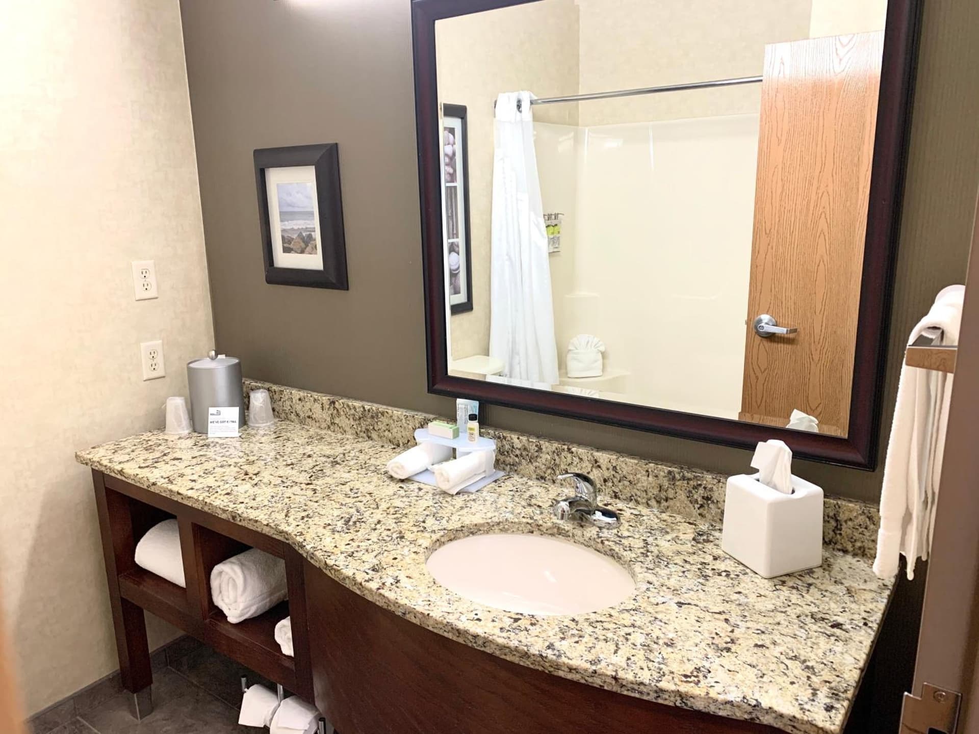 Holiday Inn Express Holland by IHG gallery photo in Holland, MI — image 20