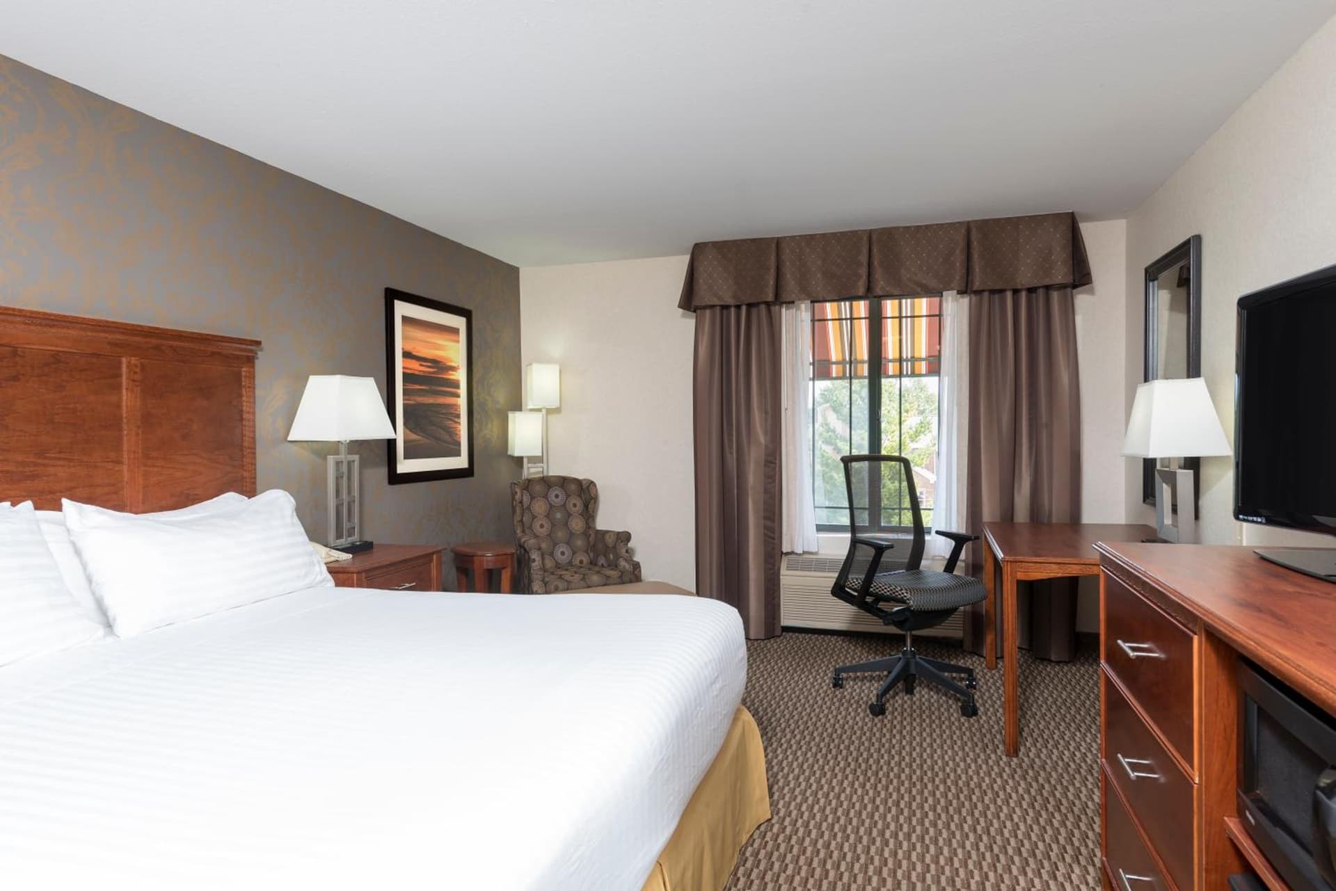 Holiday Inn Express Holland by IHG gallery photo in Holland, MI — image 16