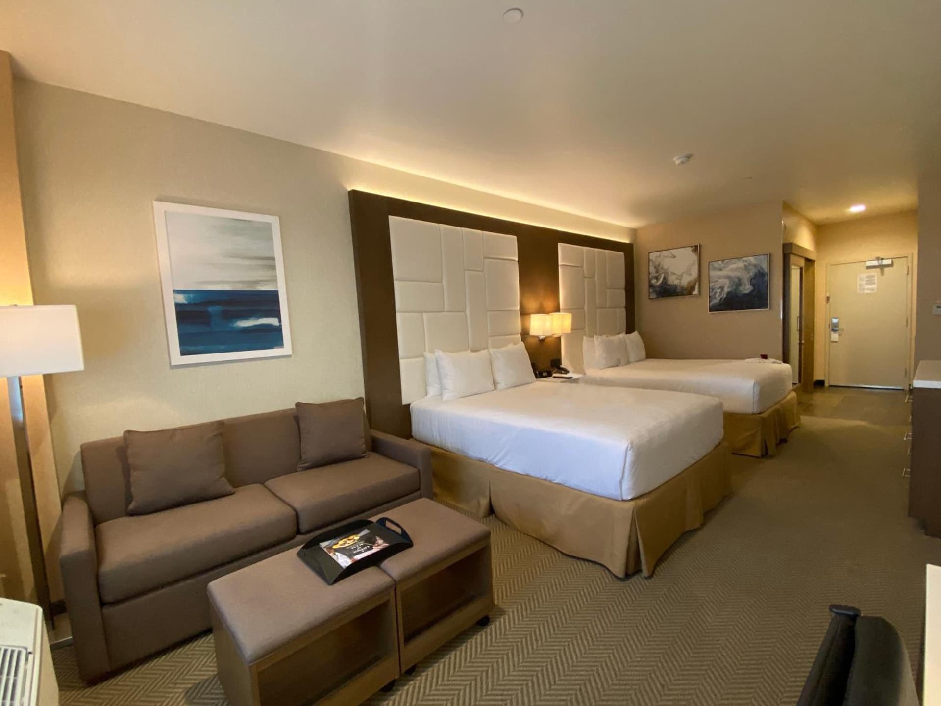 Wyndham Anaheim gallery photo in Anaheim, CA — image 24