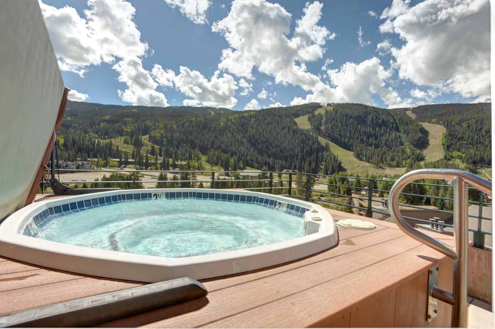 Hyatt Place Keystone - Dillon interior in Keystone, CO — gallery photo 2
