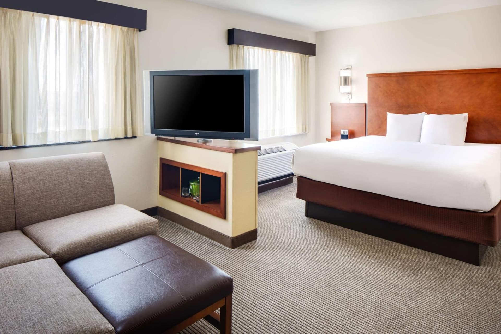 Hyatt Place South Bend/Mishawaka gallery photo in South Bend, IN — image 5
