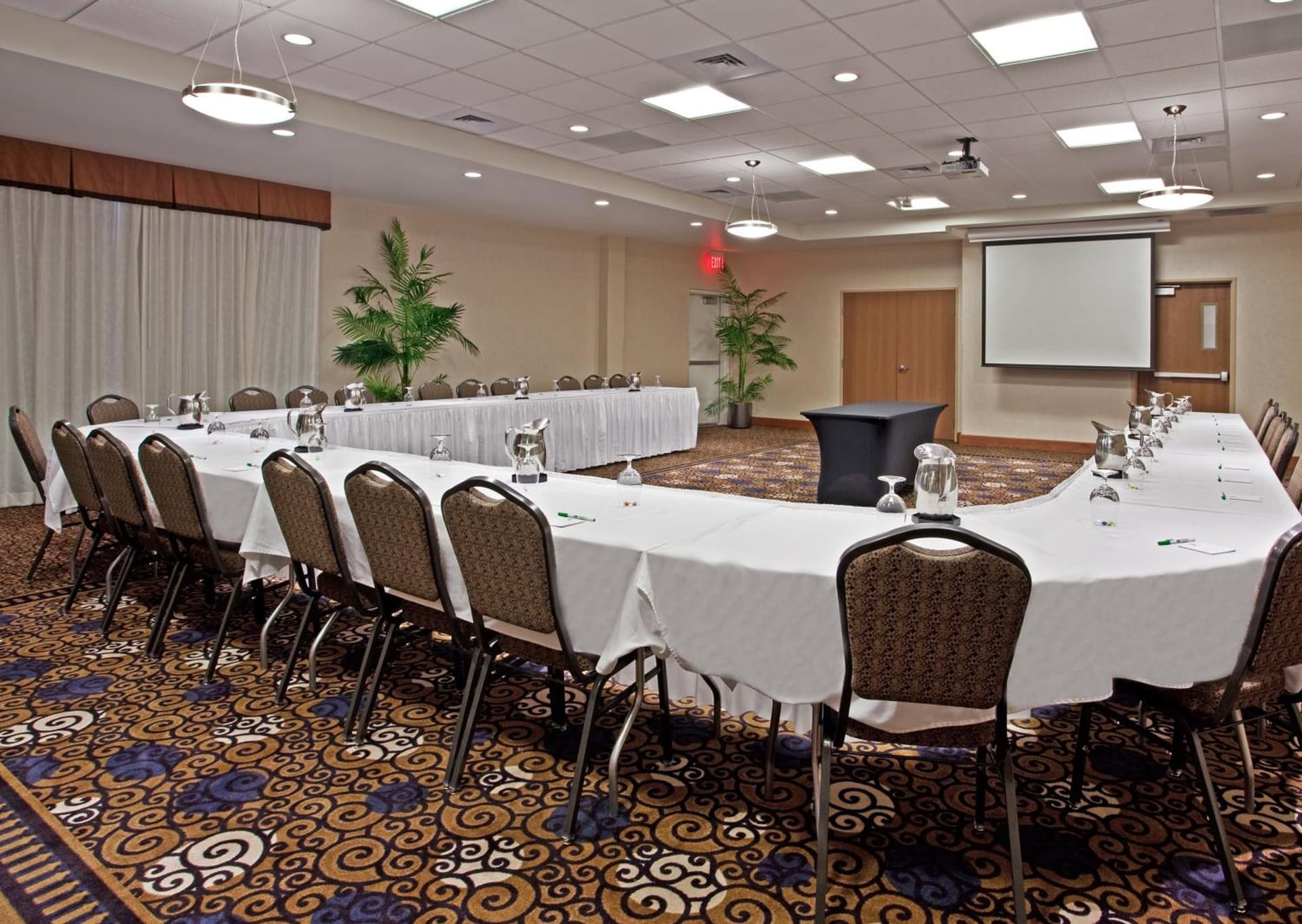 Holiday Inn Purdue - Fort Wayne by IHG gallery photo in Fort Wayne, IN — image 17
