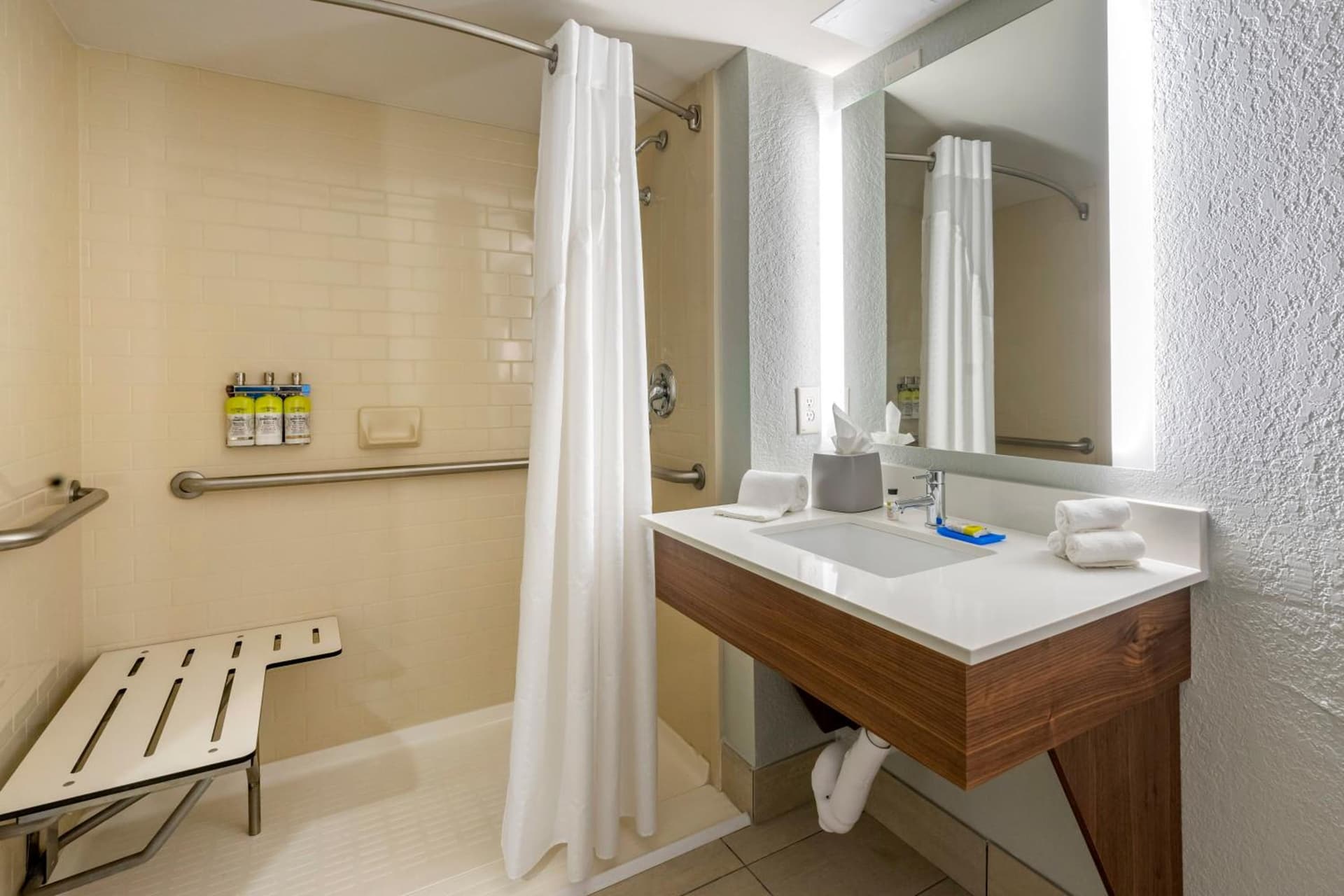 Holiday Inn Express Cape Coral-Fort Myers Area by IHG property views in Cape Coral, FL — gallery photo 3