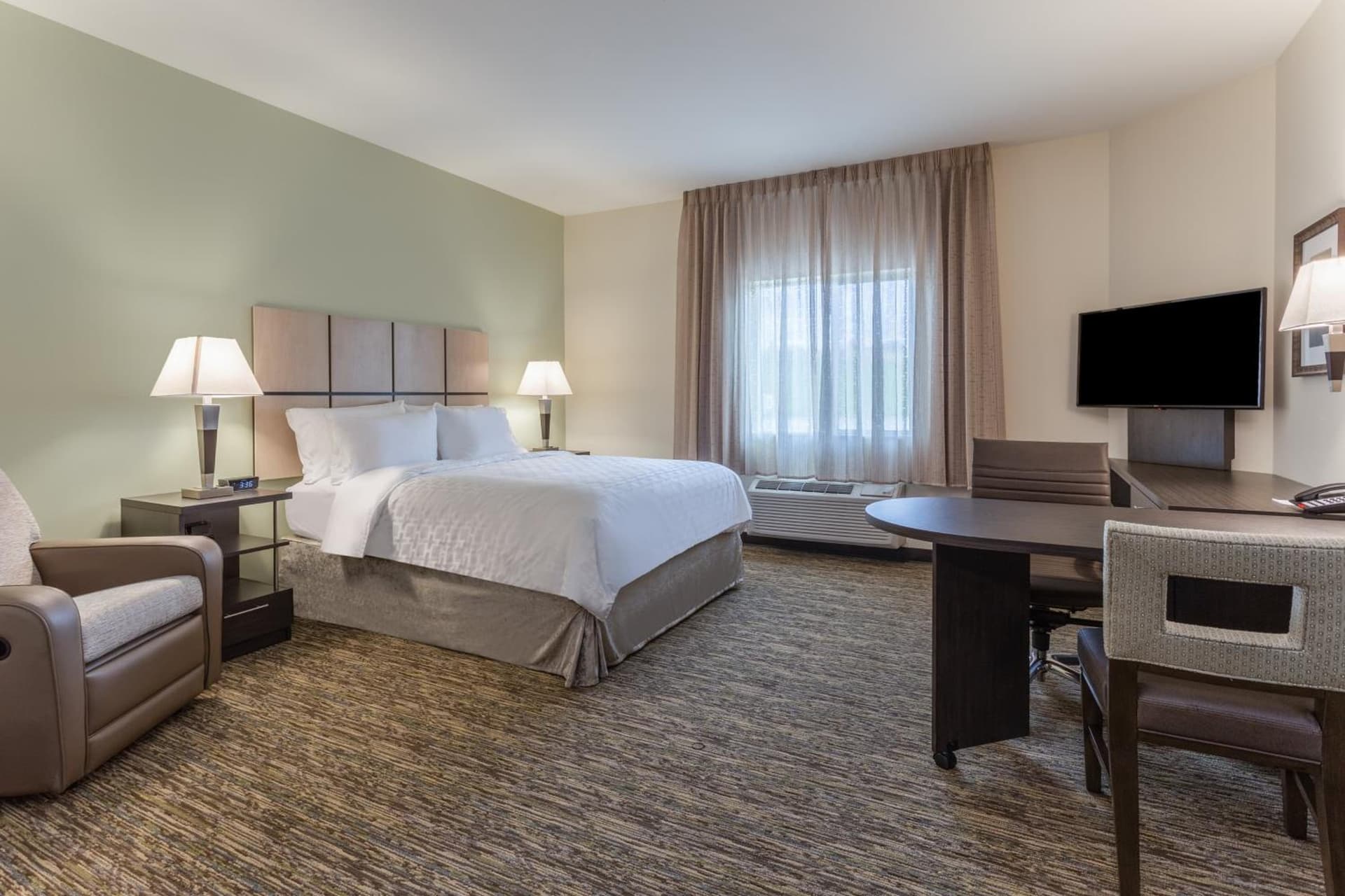 Candlewood Suites - Davenport by IHG gallery photo in Davenport, IA — image 6