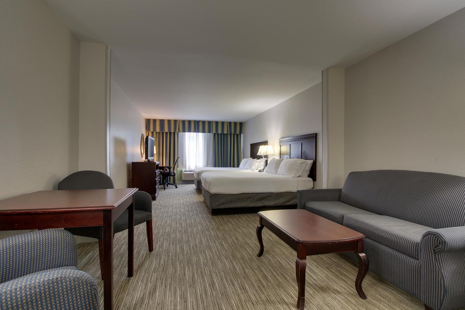 Holiday Inn Express Hotel & Suites Middleboro Raynham by IHG gallery photo in Middleboro, MA — image 18