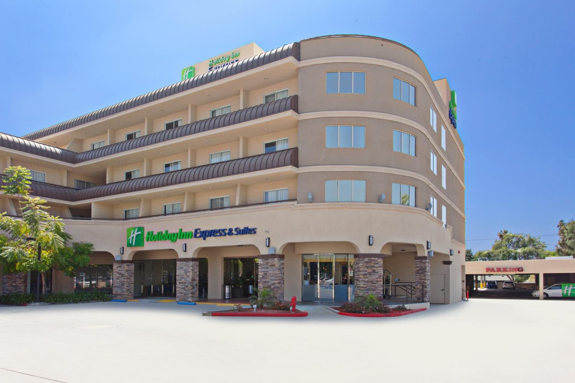 Holiday Inn Express & Suites Pasadena - Los Angeles by IHG featured exterior or lobby in Pasadena, CA — similar hotel