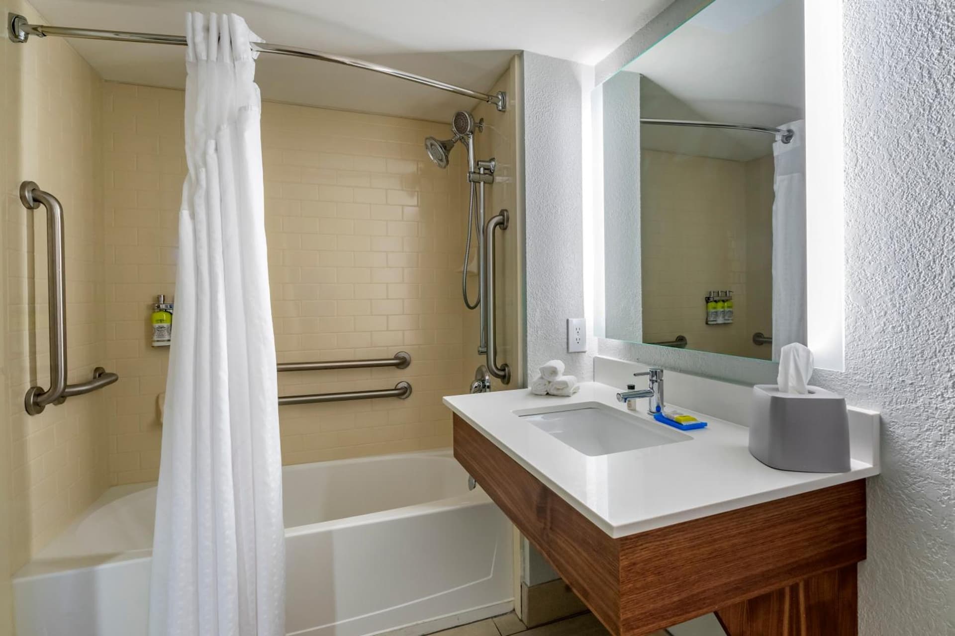Holiday Inn Express Cape Coral-Fort Myers Area by IHG gallery photo in Cape Coral, FL — image 20