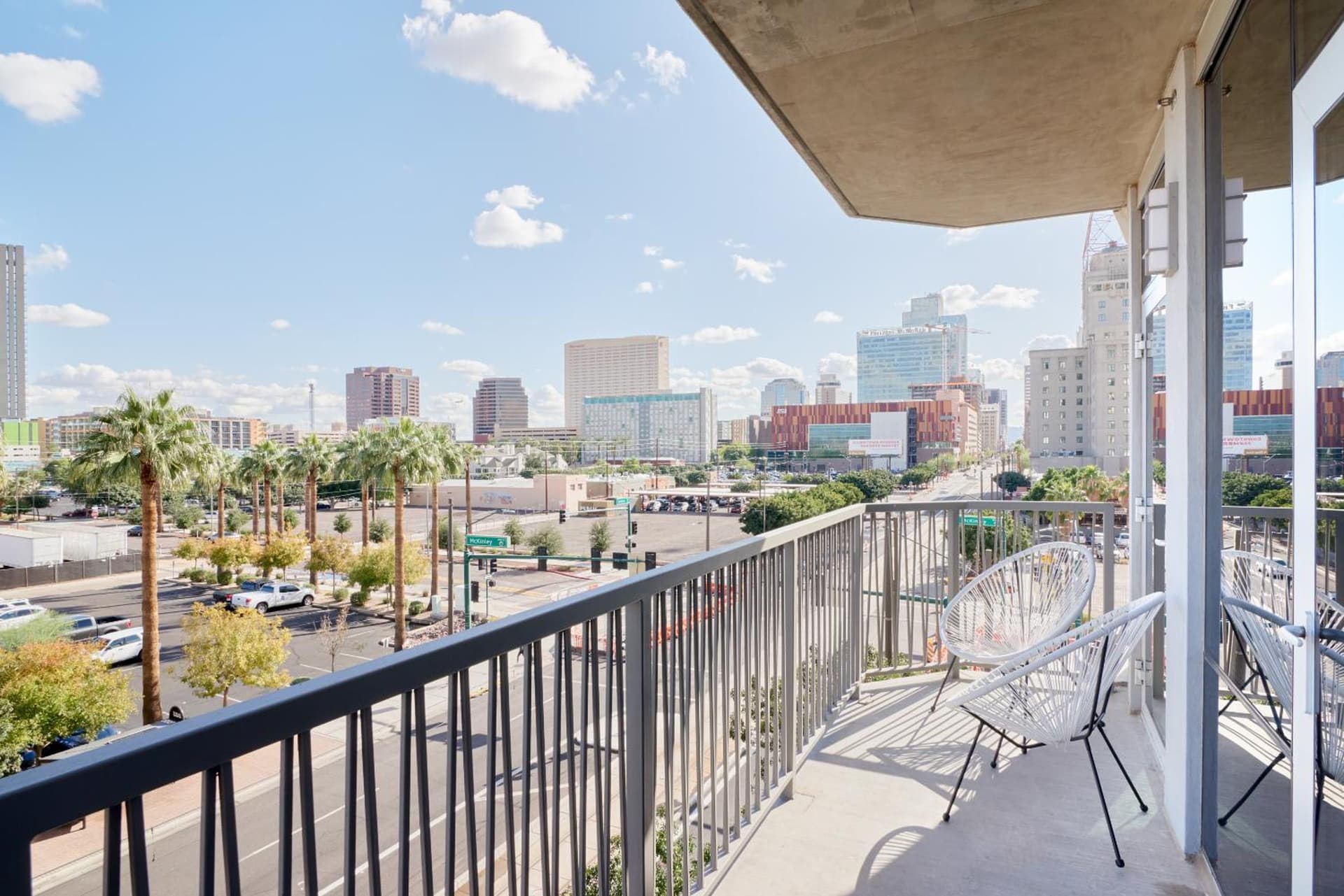 Sonder at McKinley property views in Phoenix, AZ — gallery photo 3